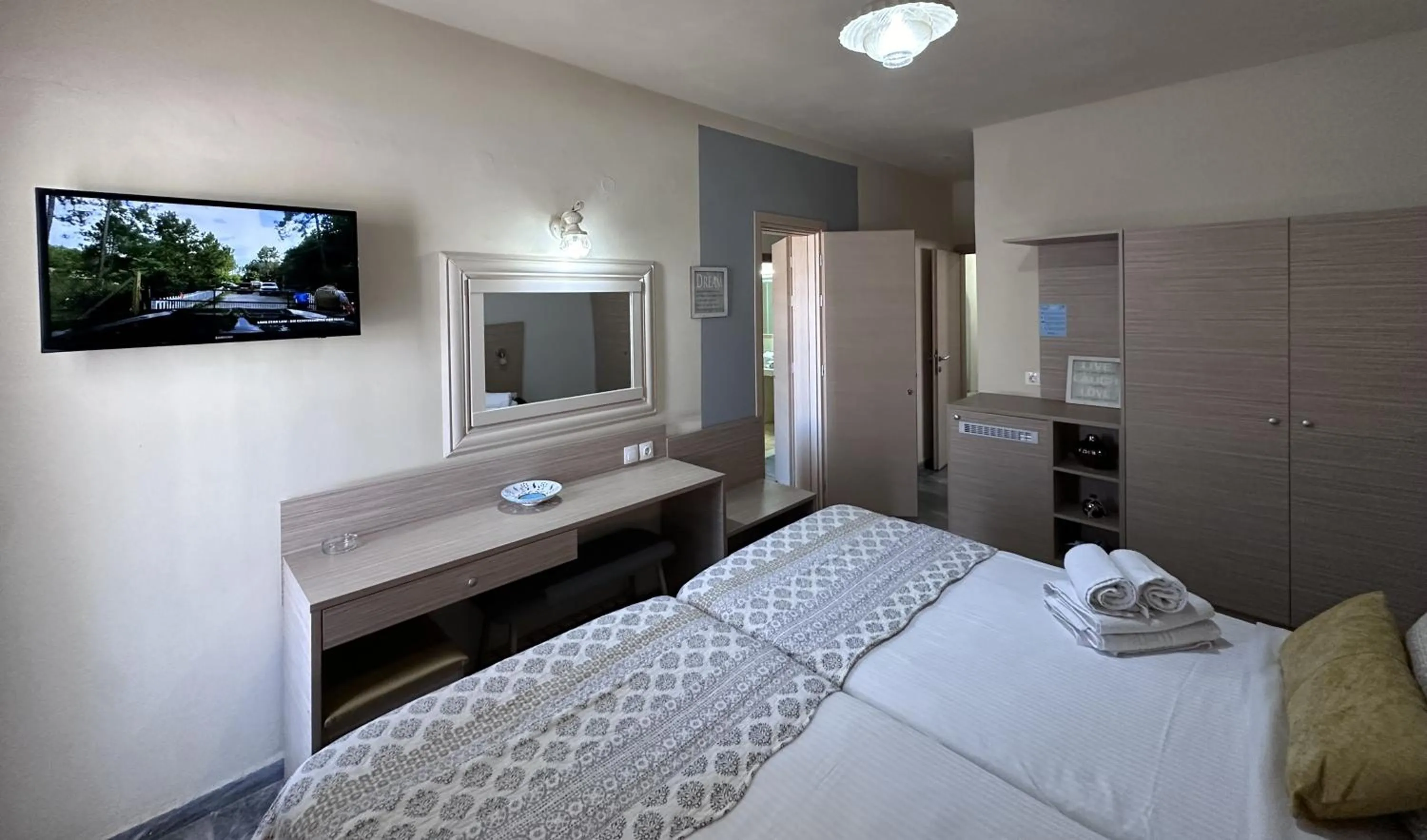 Bedroom, Bed in Thalia deco City & Beach Hotel