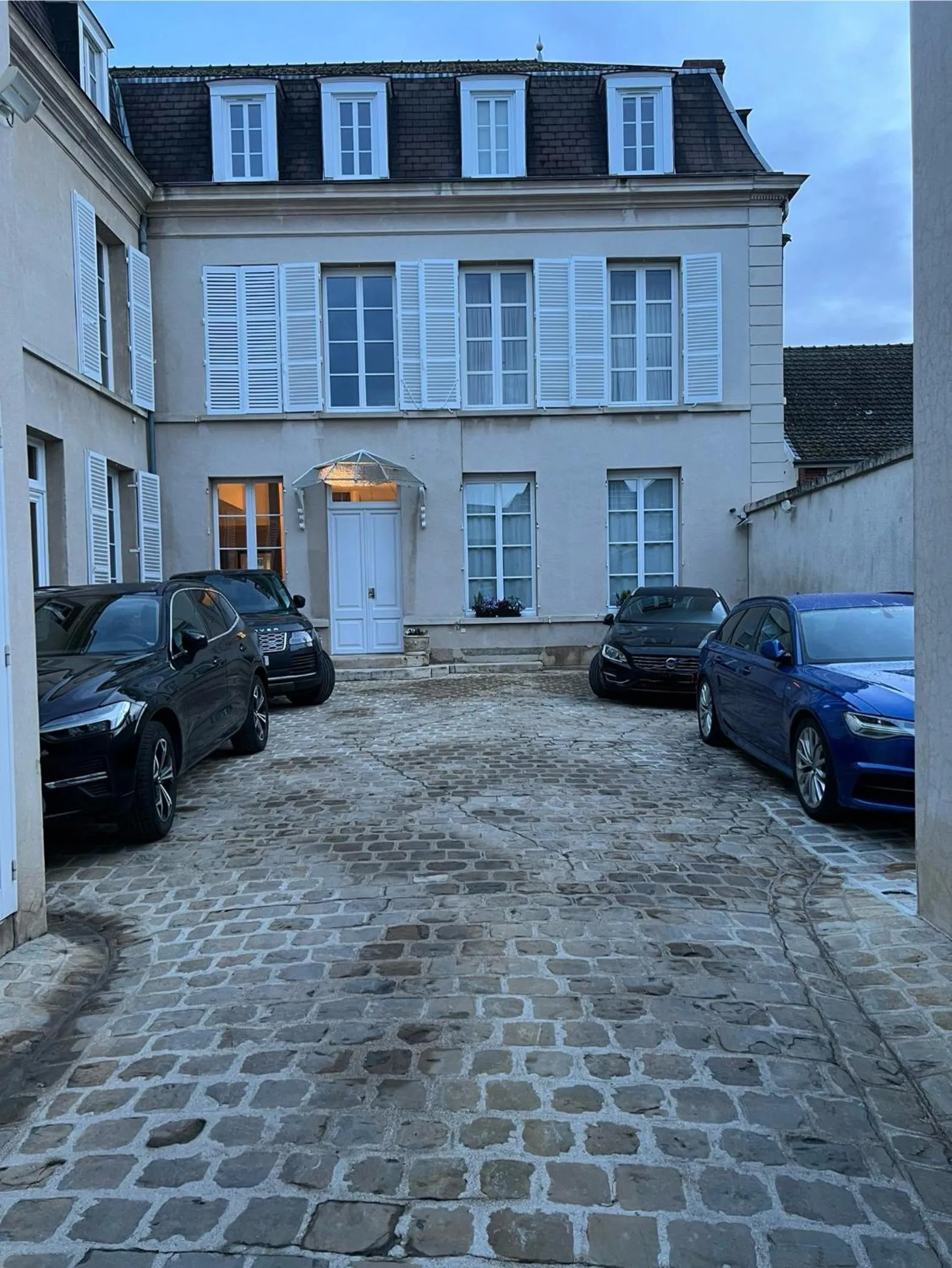 Parking in Le Clos d 'Aÿ