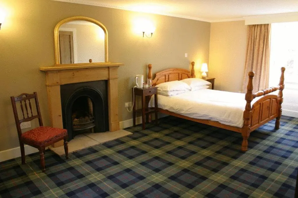 Other, Bed in Bankfoot Inn