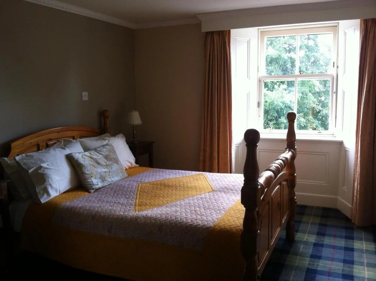 Other, Bed in Bankfoot Inn