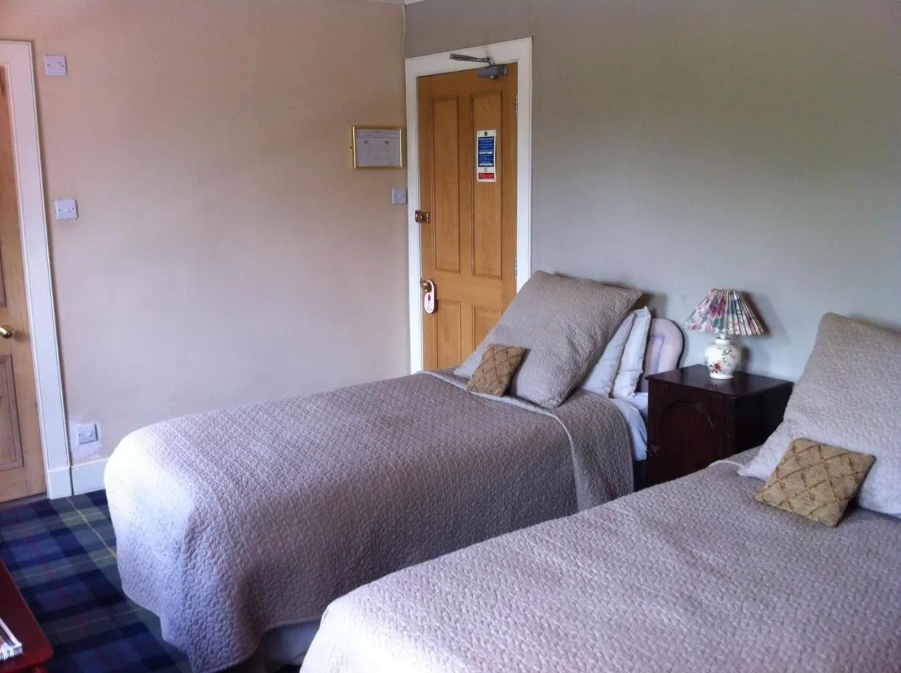 Other, Bed in Bankfoot Inn