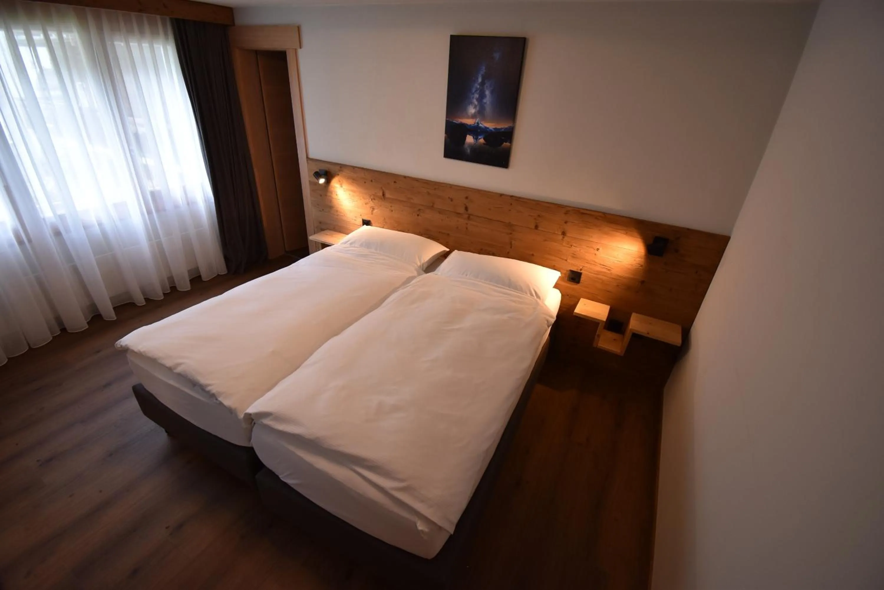 Bedroom, Bed in Hotel Matterhornblick