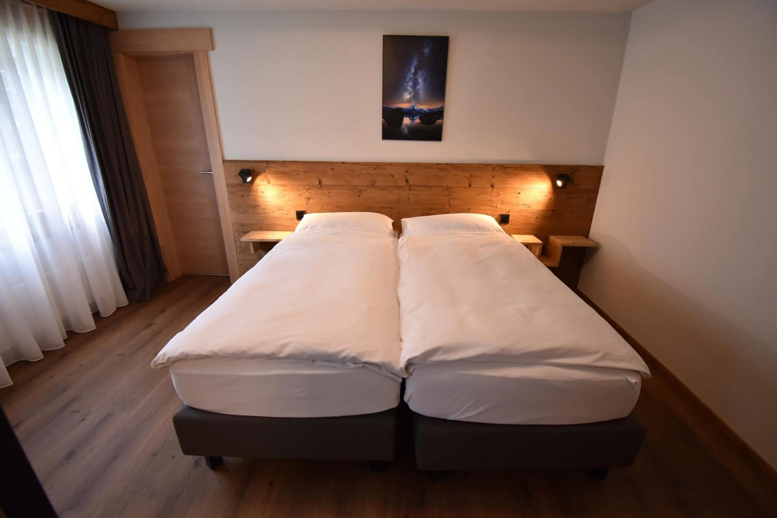 Bedroom, Bed in Hotel Matterhornblick