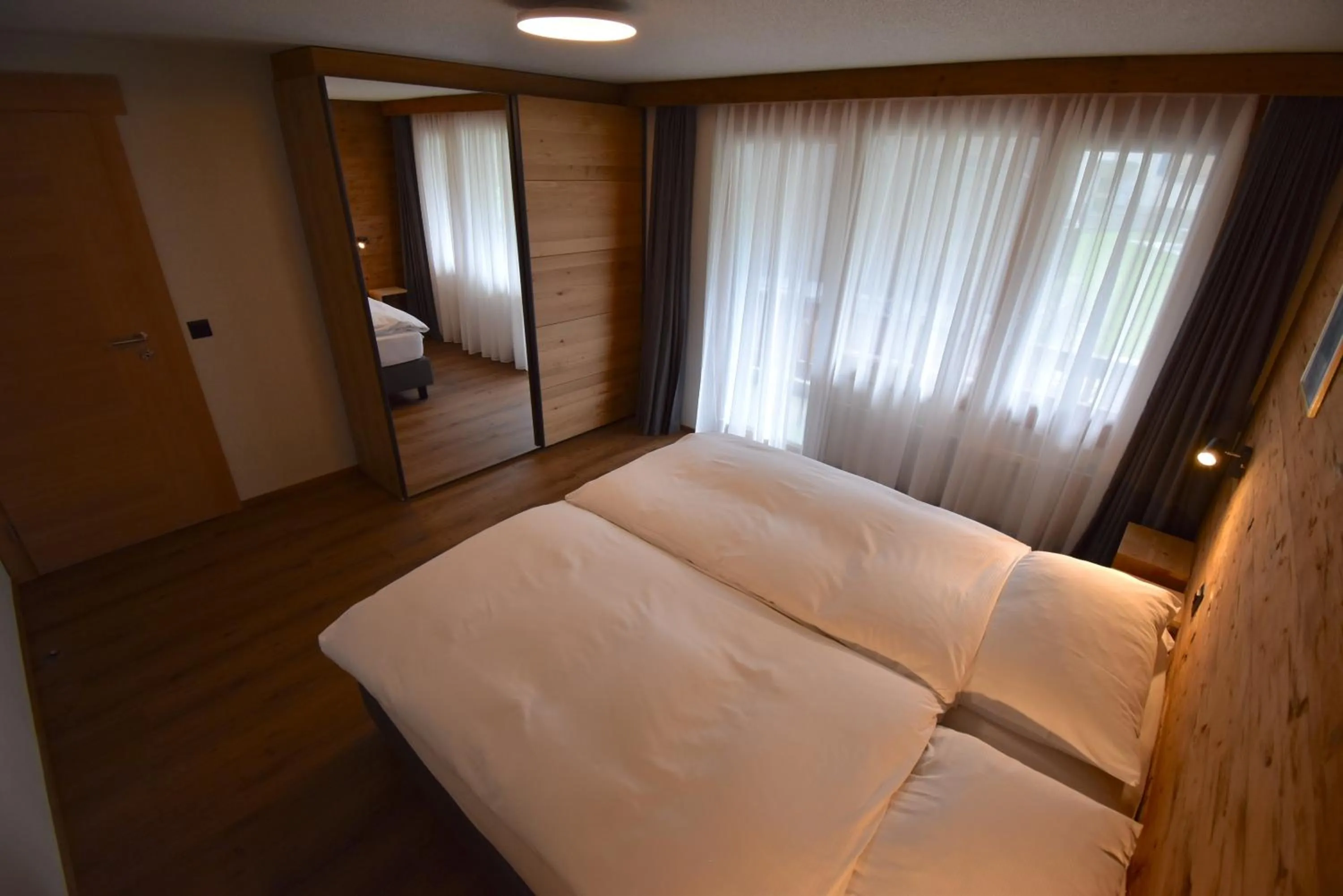 Bedroom, Bed in Hotel Matterhornblick