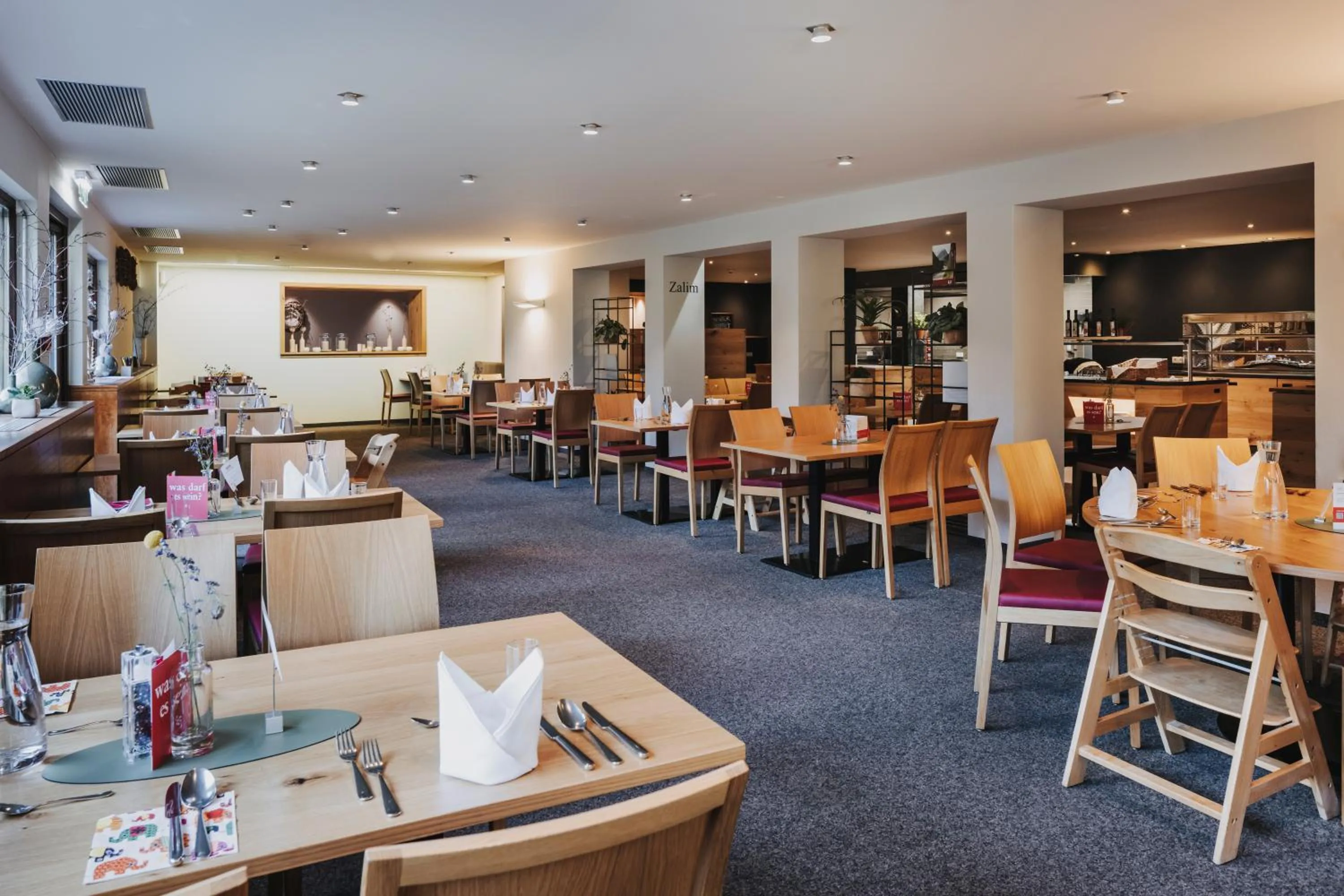 Restaurant/places to eat in Familienhotel Lagant