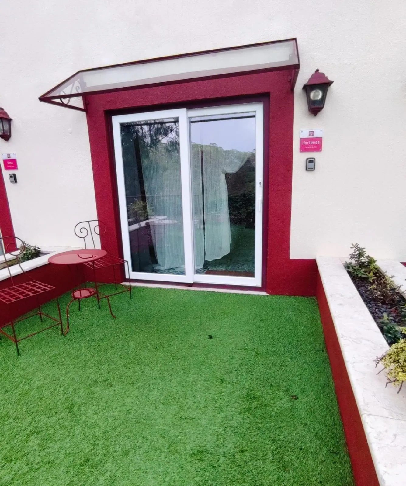 Facade/entrance in Villas de Cintra