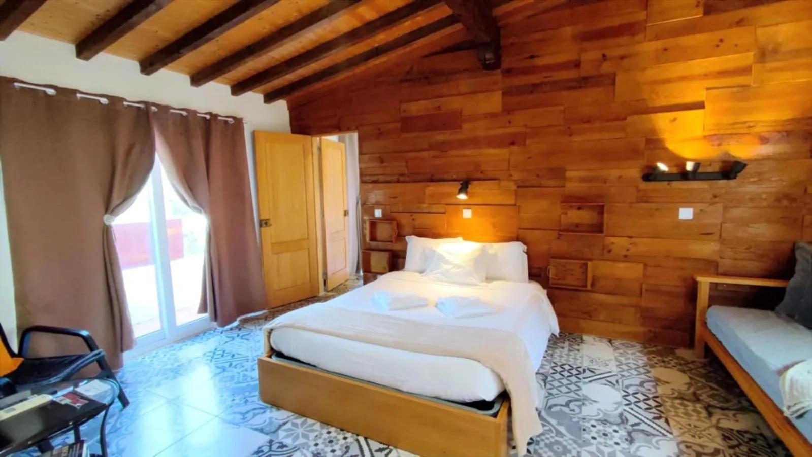 Bedroom, Bed in Villas de Cintra