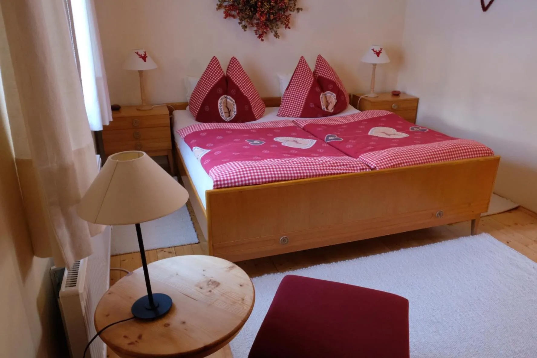 Photo of the whole room, Bed in Ferienwohnungen Familie Wetzlinger