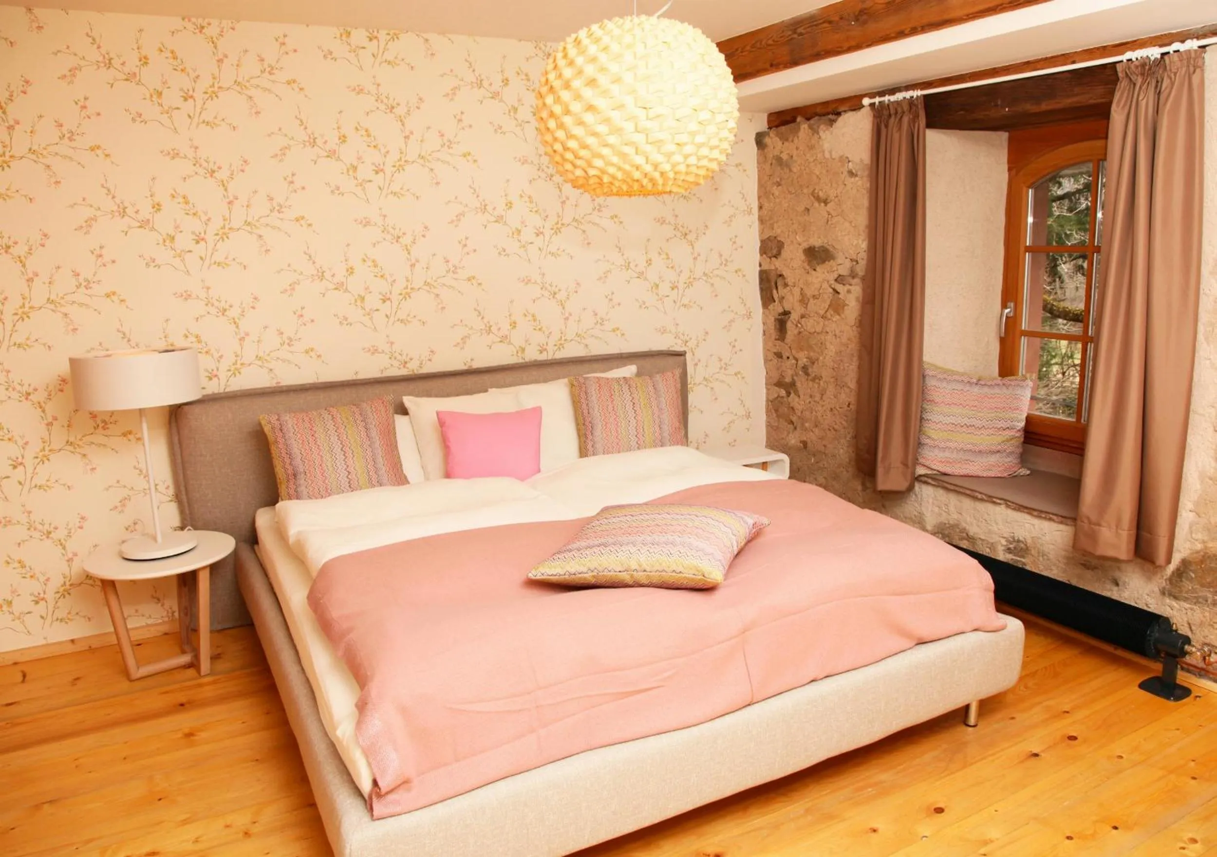 Photo of the whole room, Bed in hotel rainhof scheune & naturpark restaurant (Kirchzarten)