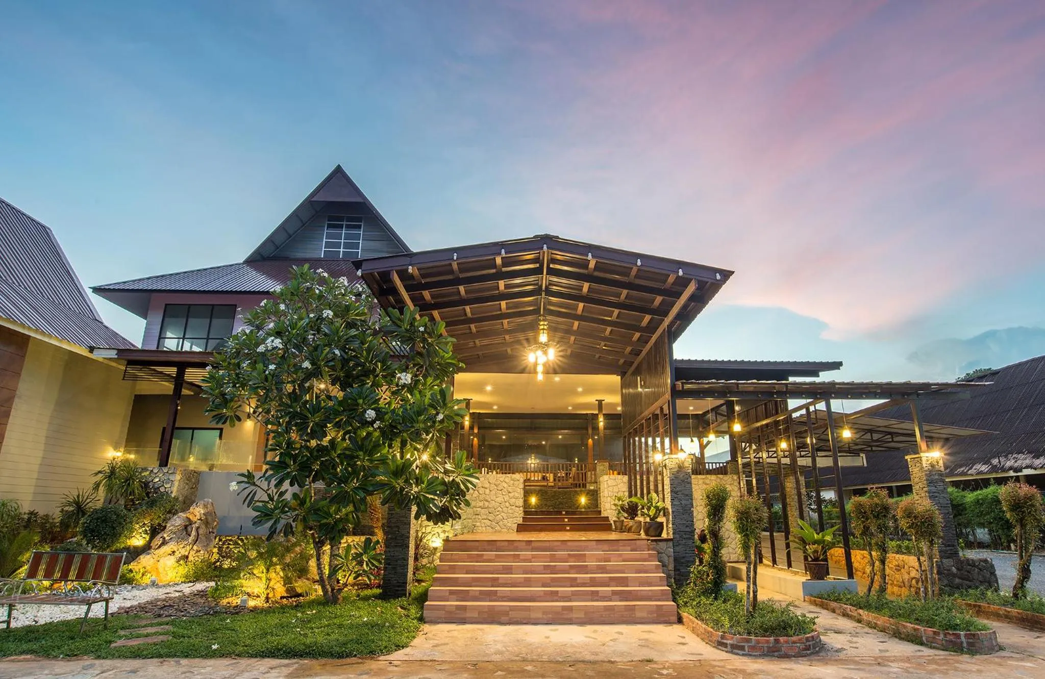 Krabi Home Town Boutique