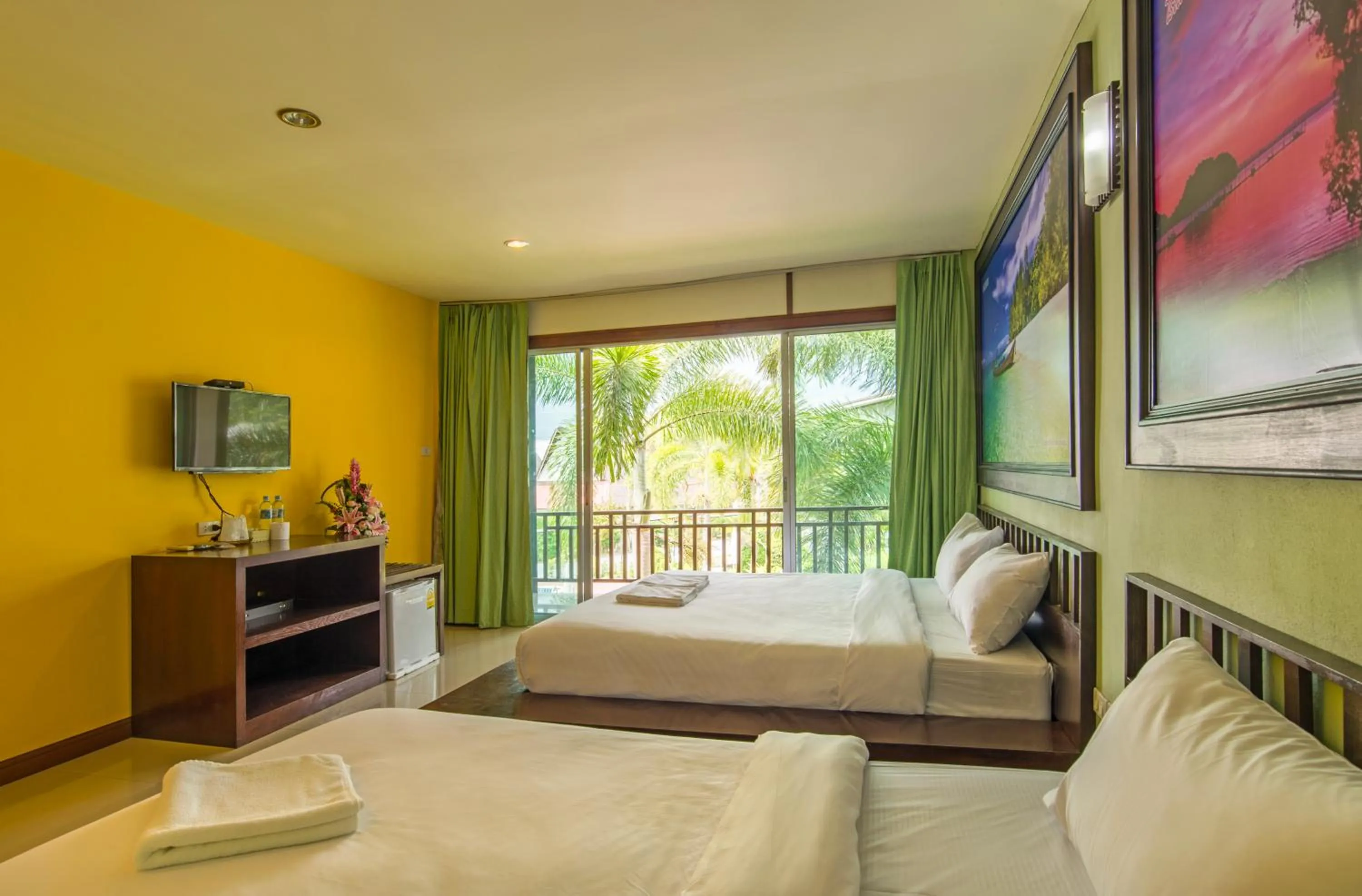 Photo of the whole room, Bed in Krabi Home Town Boutique