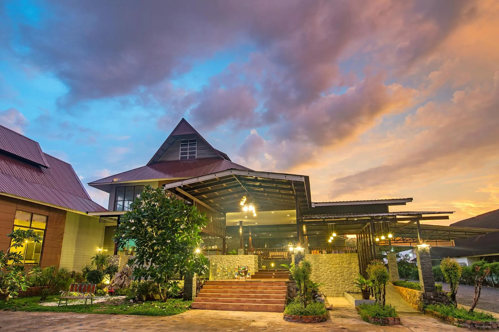 Facade/entrance in Krabi Home Town Boutique