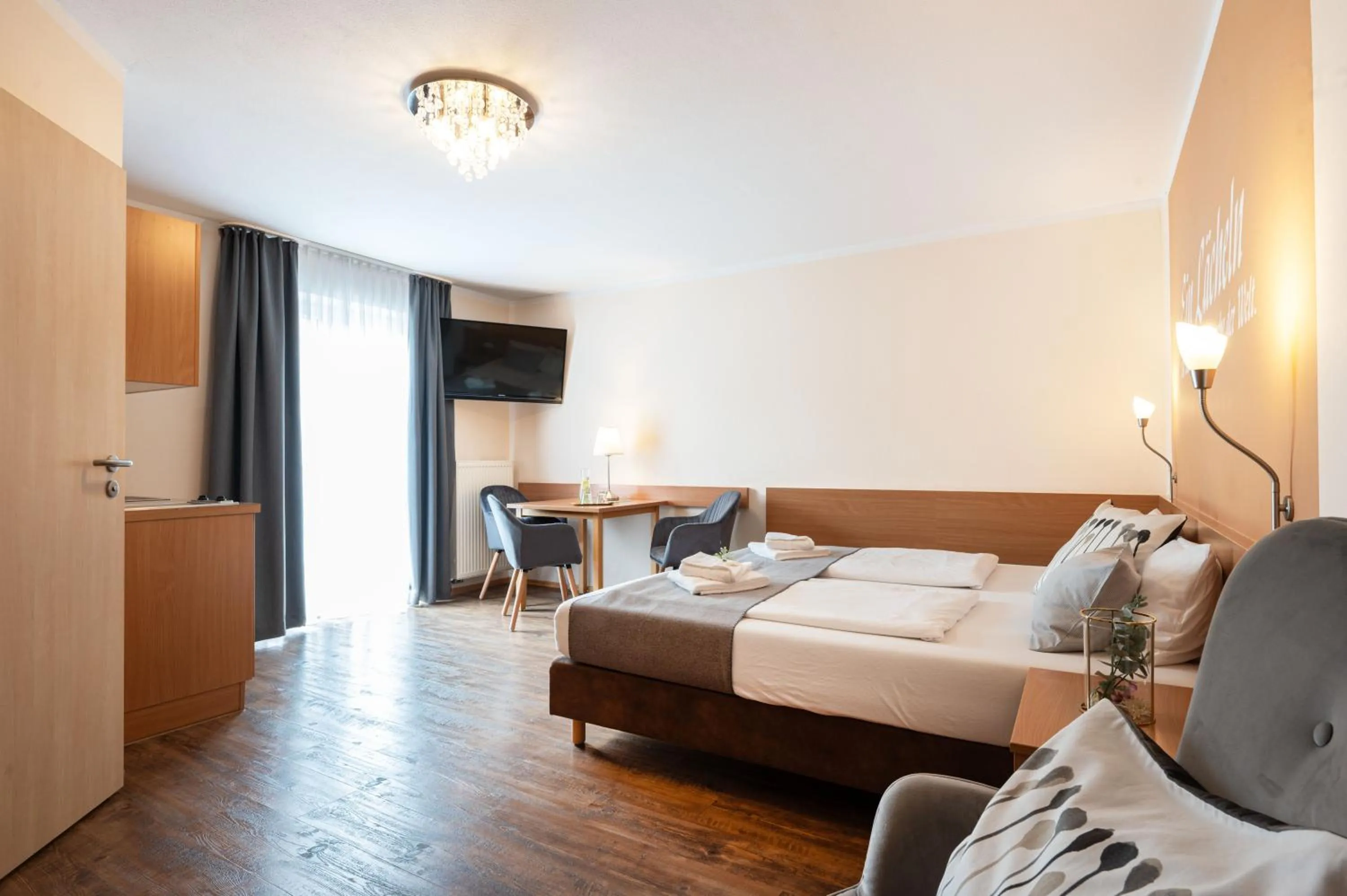 Bed in Gästehaus Zehmerhof bei Erding