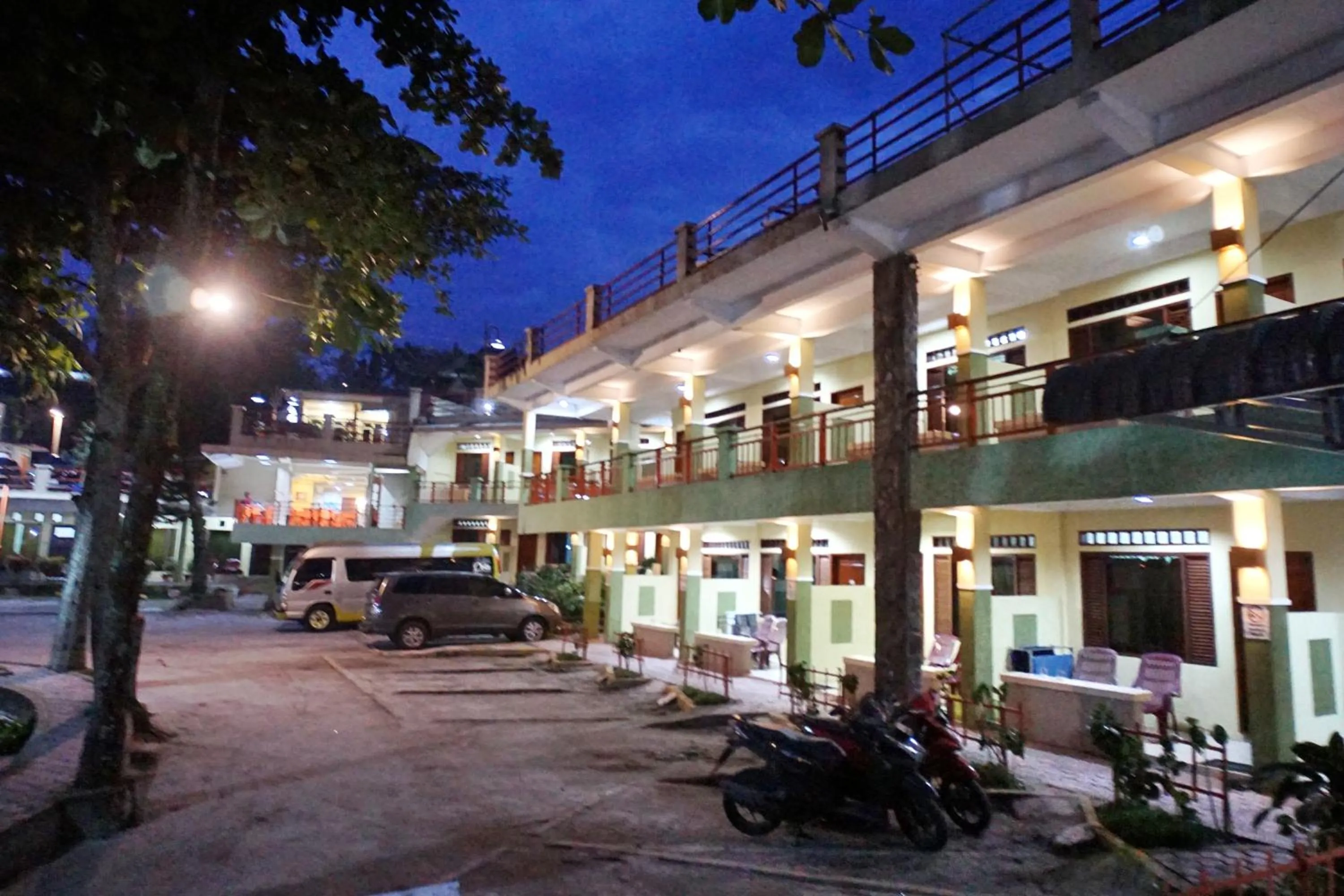 Pandu Lakeside Hotel Parapat