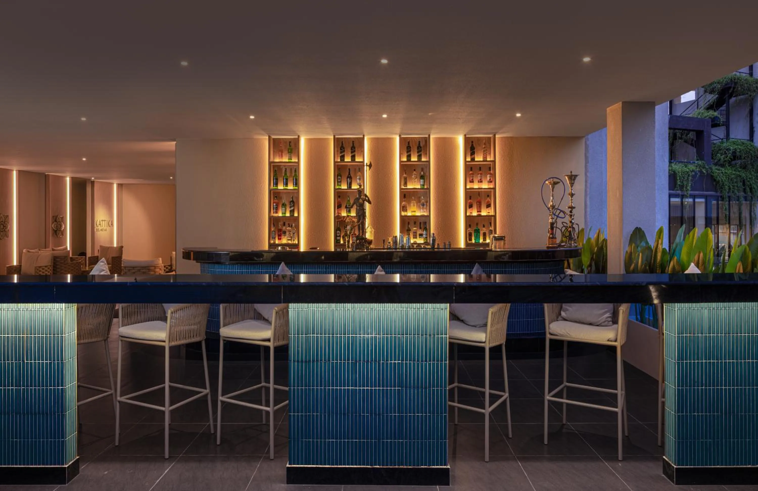 Lounge or bar in The Golden Crown Hotel