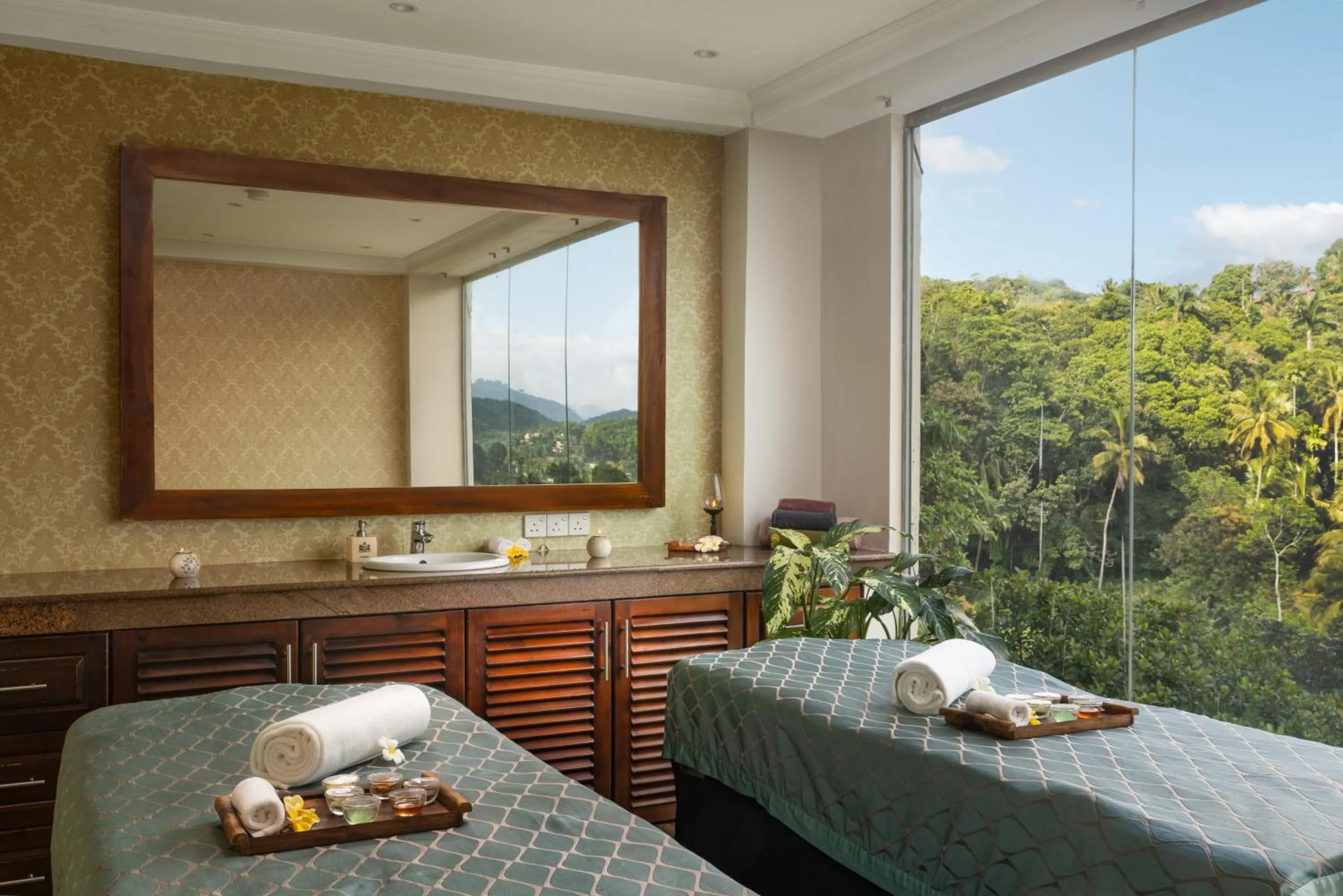 Natural landscape in The Golden Crown Hotel