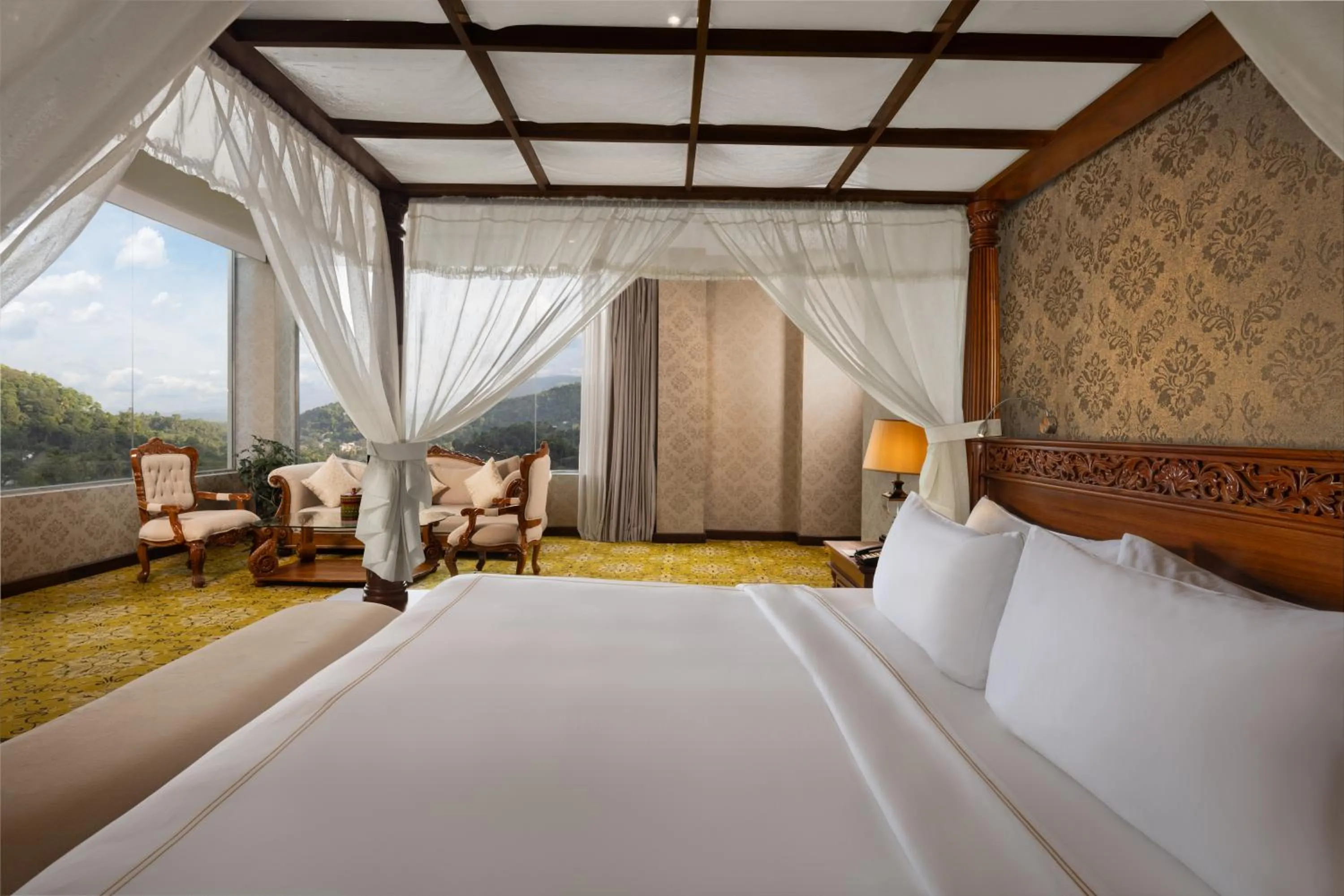 Bed in The Golden Crown Hotel