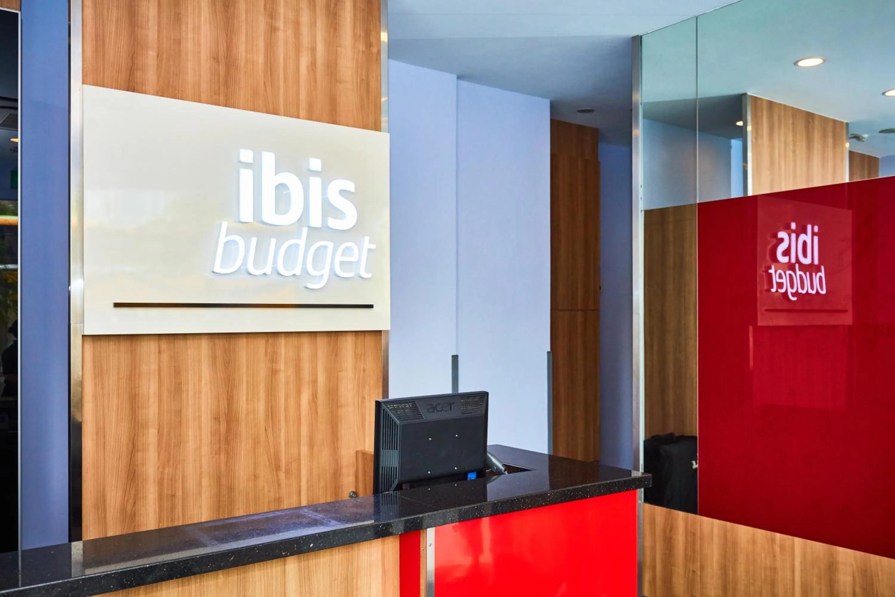 Lobby or reception in ibis budget Singapore West Coast