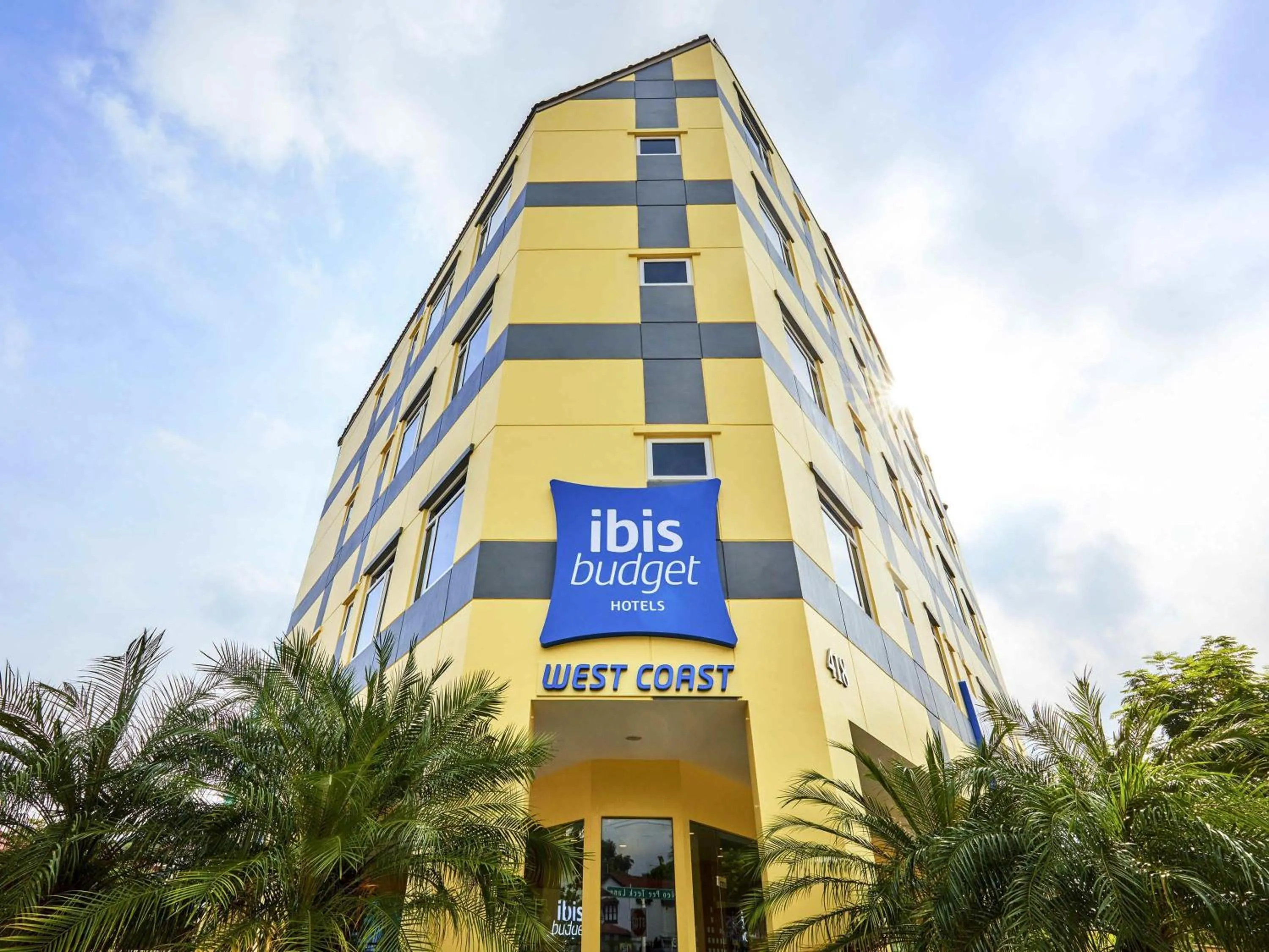 Property building in ibis budget Singapore West Coast