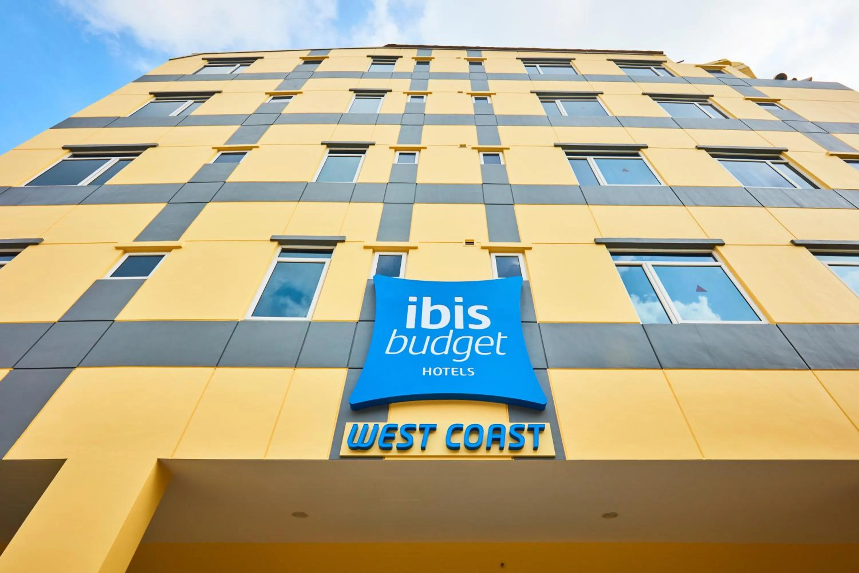 Facade/entrance in ibis budget Singapore West Coast