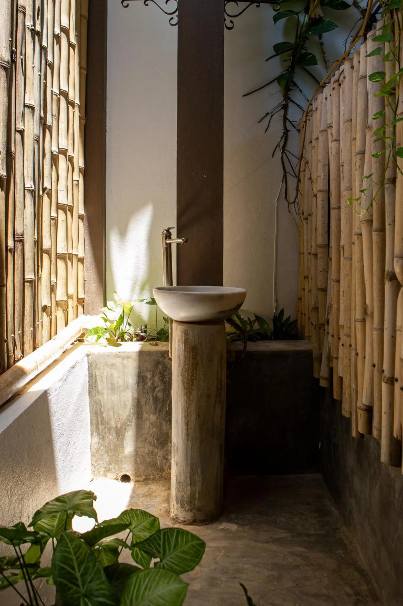 Garden in Victory Road Villas