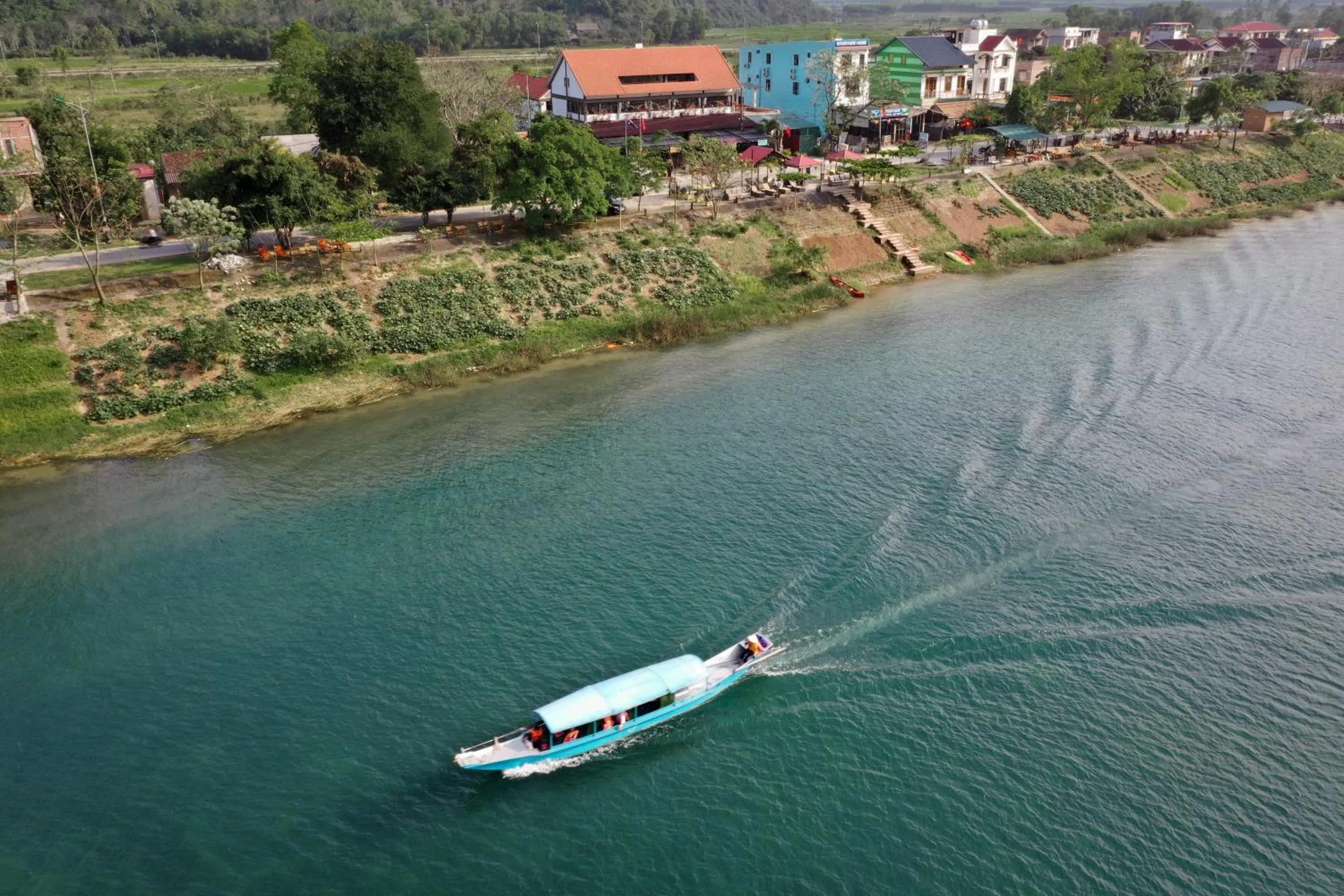 River view in Victory Road Villas