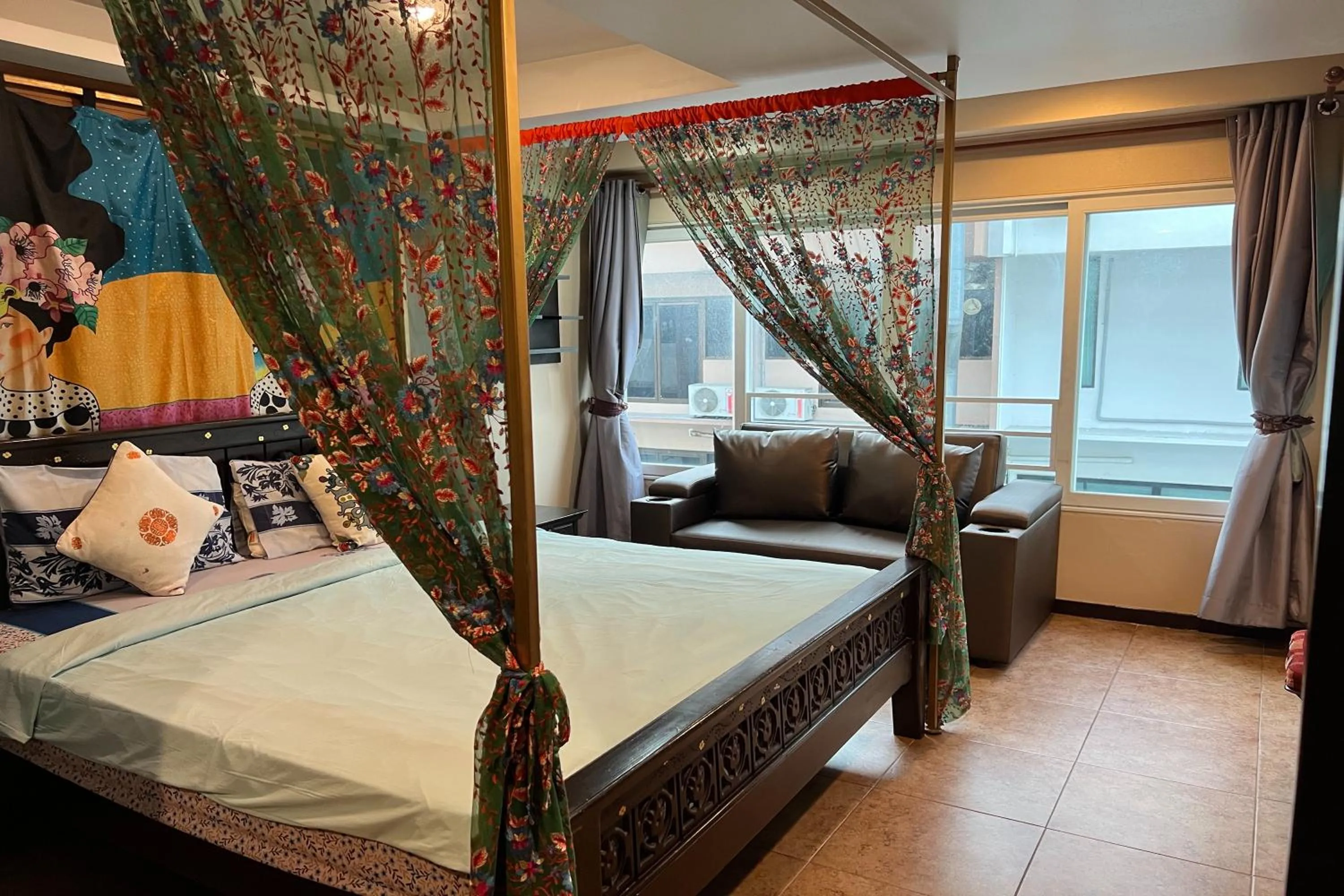 Bed in Sabai Sabai@Sukhumvit Hotel