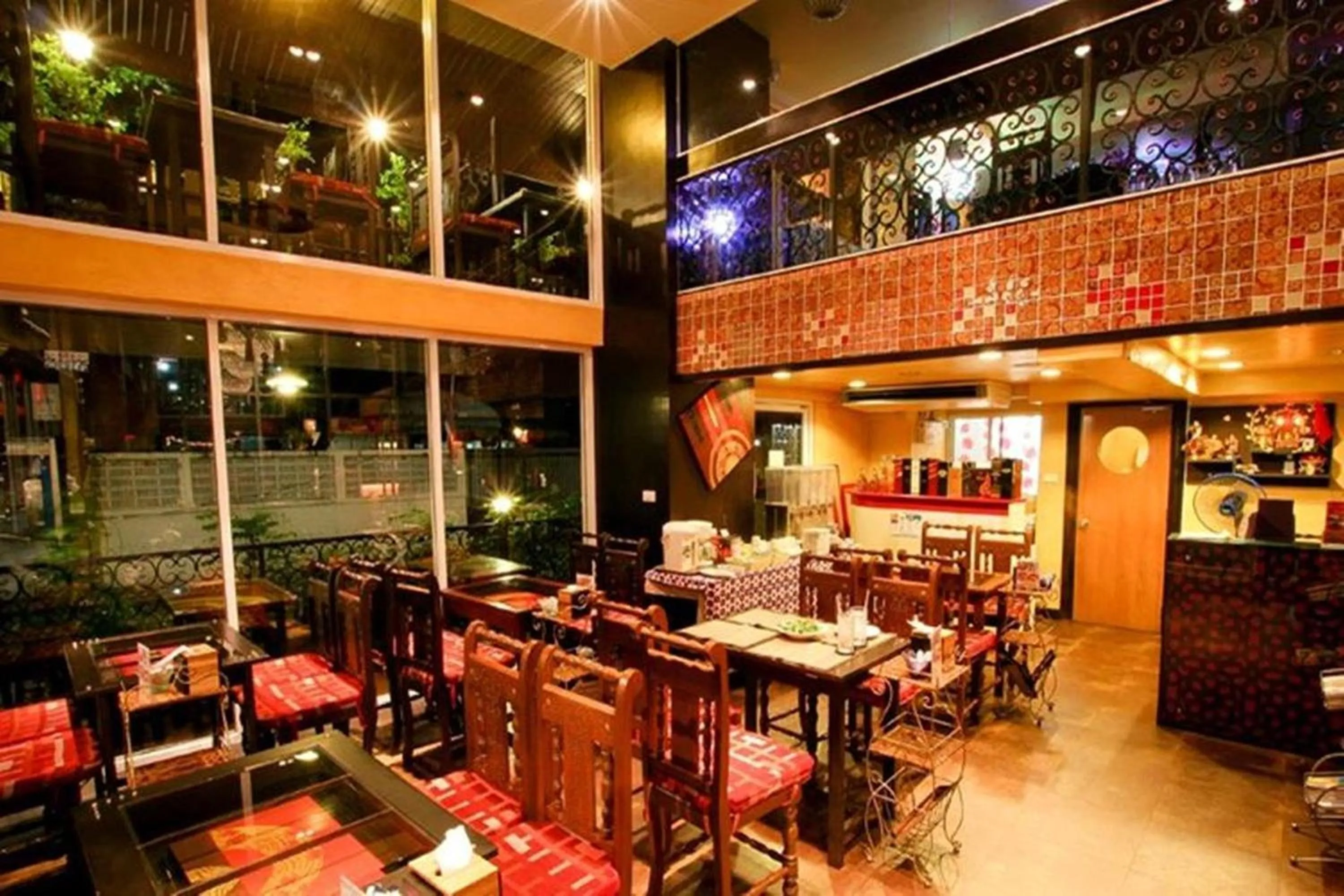 Restaurant/places to eat in Sabai Sabai@Sukhumvit Hotel