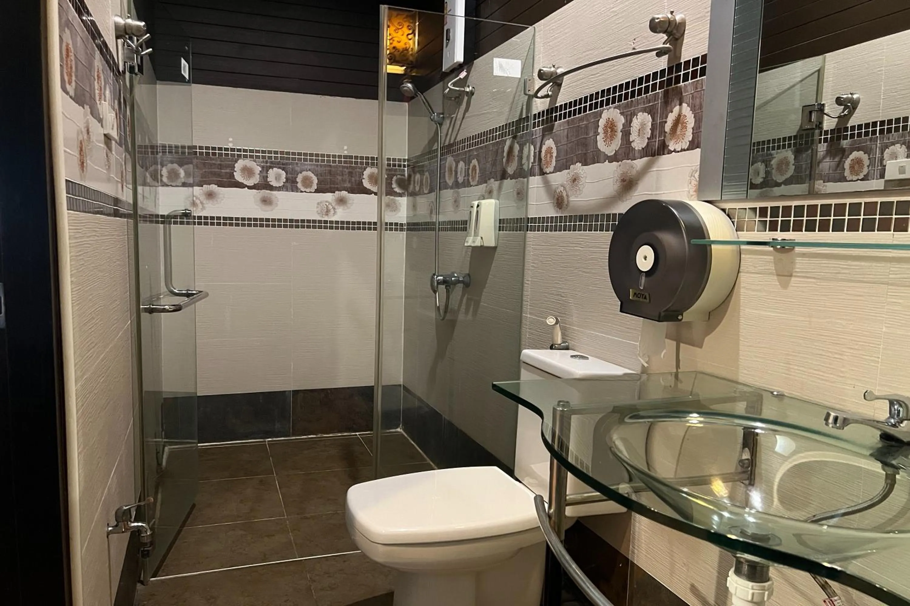 Shower in Sabai Sabai@Sukhumvit Hotel