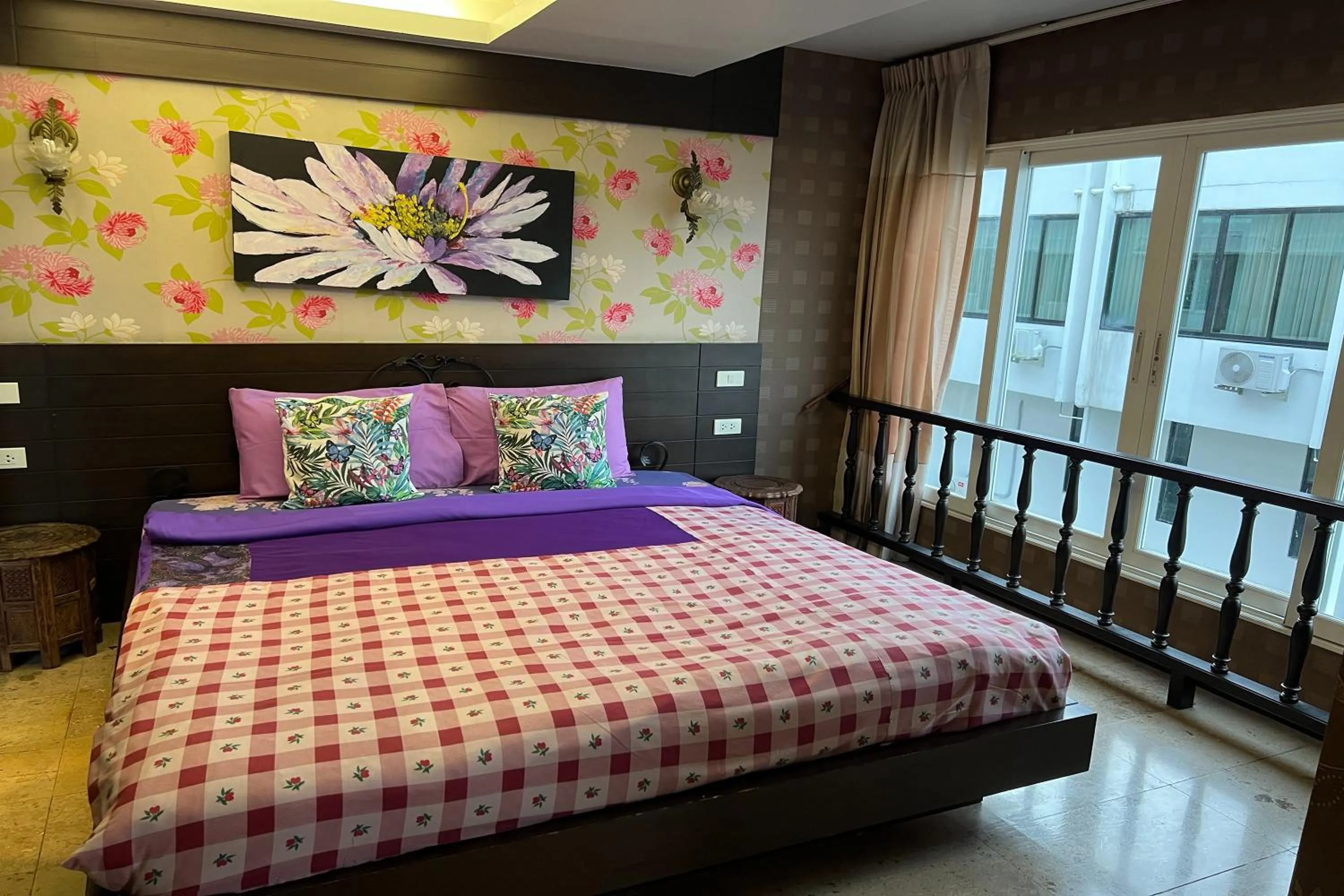 Bed in Sabai Sabai@Sukhumvit Hotel