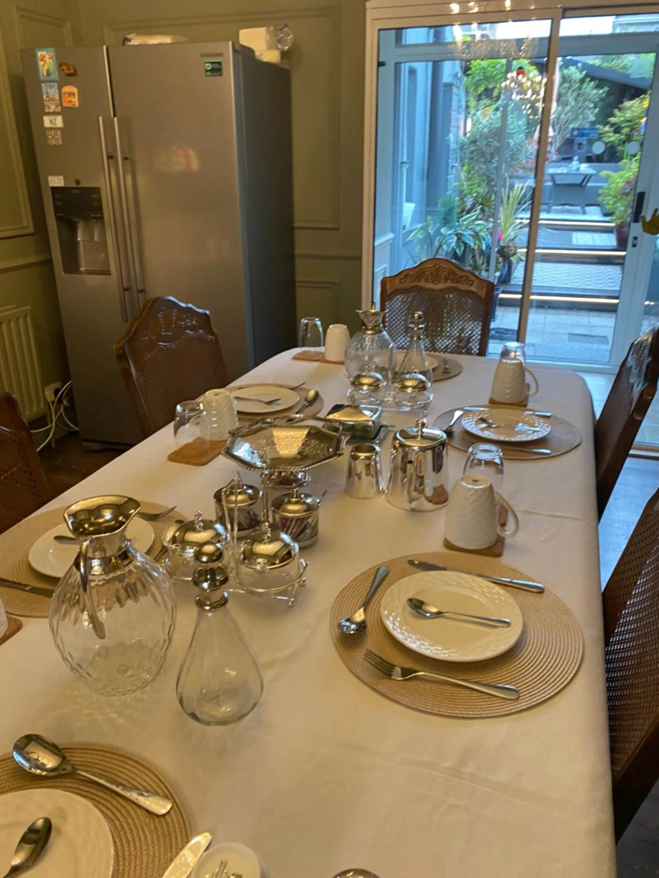 Restaurant/places to eat in Avoca House B&B