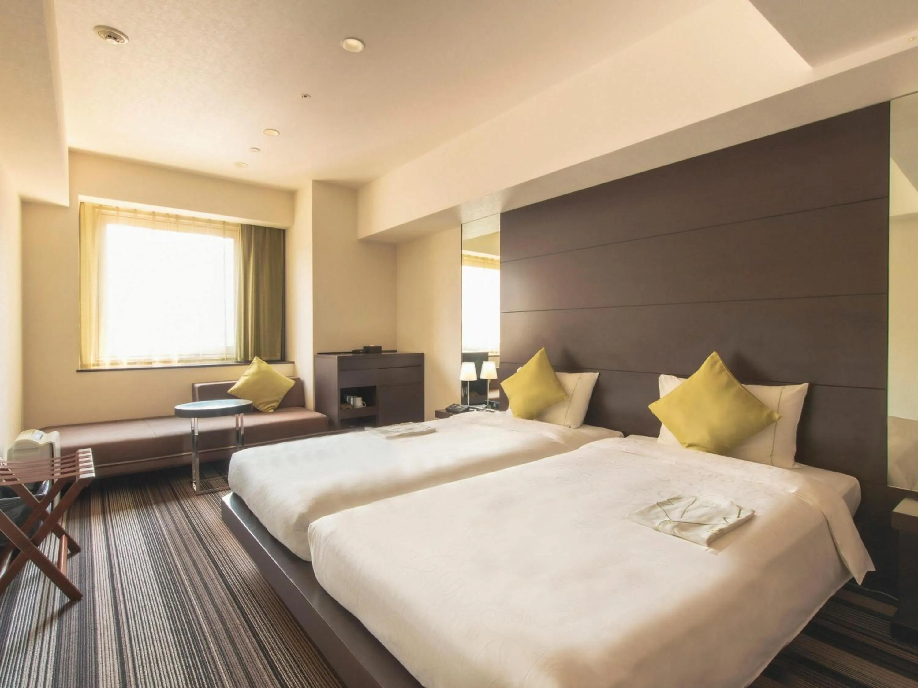 Photo of the whole room, Bed in Hotel Brighton City Osaka Kitahama