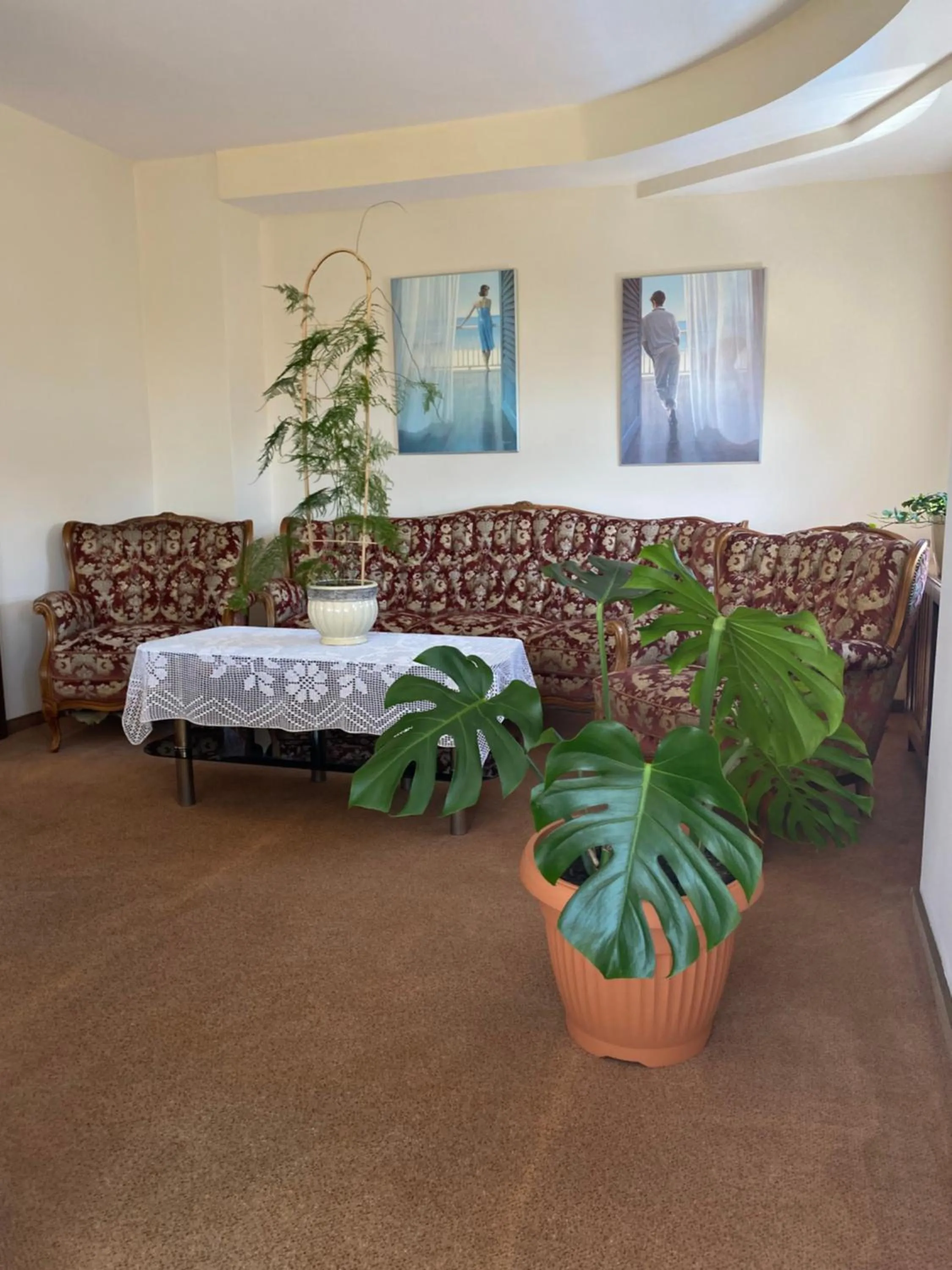 Seating area in Titanic