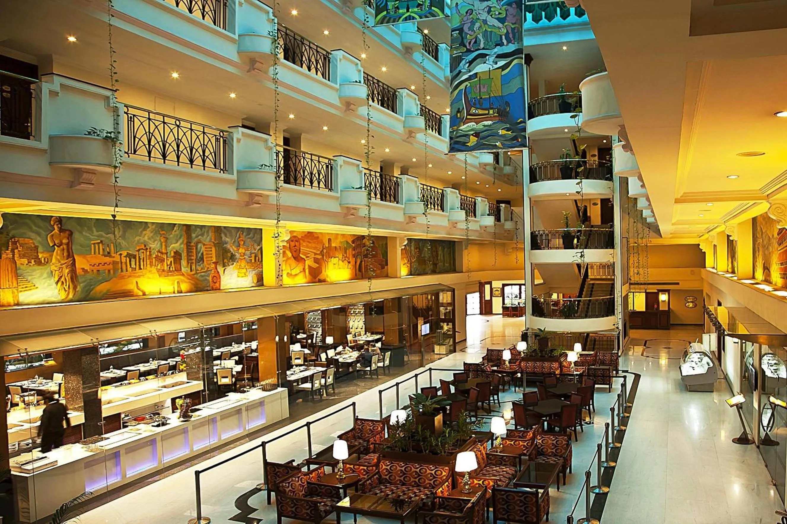 Lobby or reception in Radha Regent, Chennai