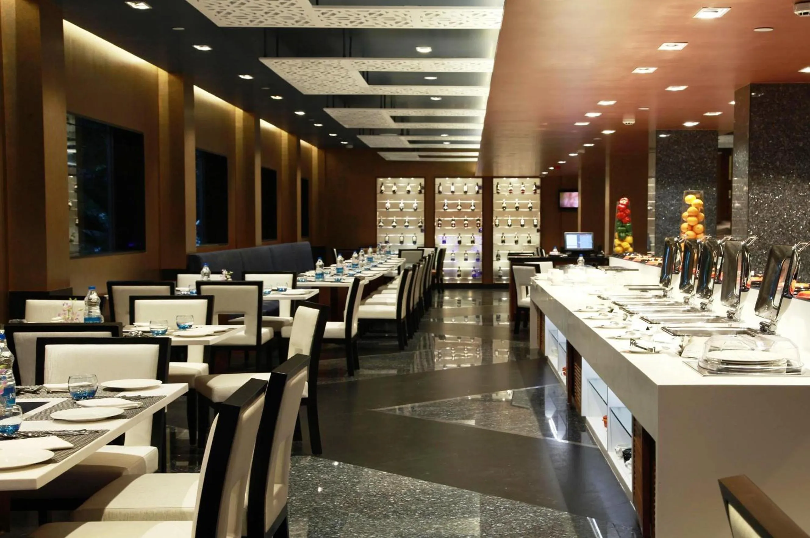 Restaurant/places to eat in Radha Regent, Chennai