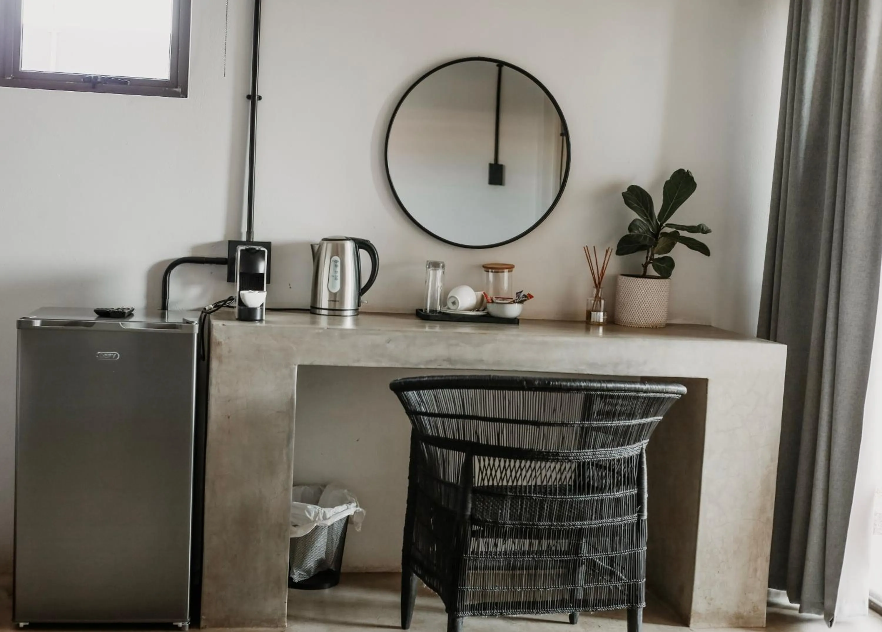 Coffee/tea facilities in Lighthouse Guesthouse & Cafe