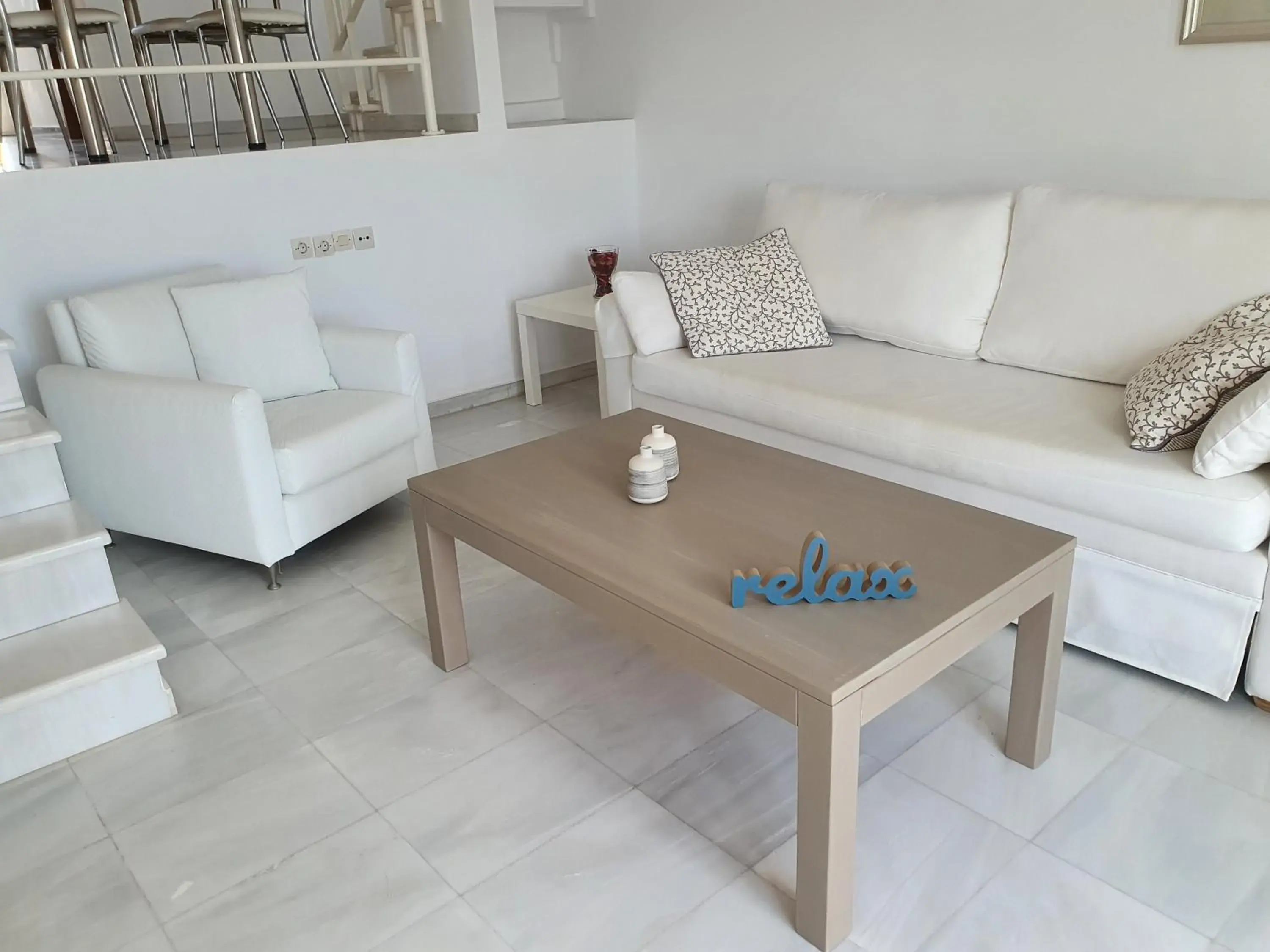 Maisonette with Side Sea View in Elizabeth Suites Maisonette with Side Sea View in Elizabeth Suites