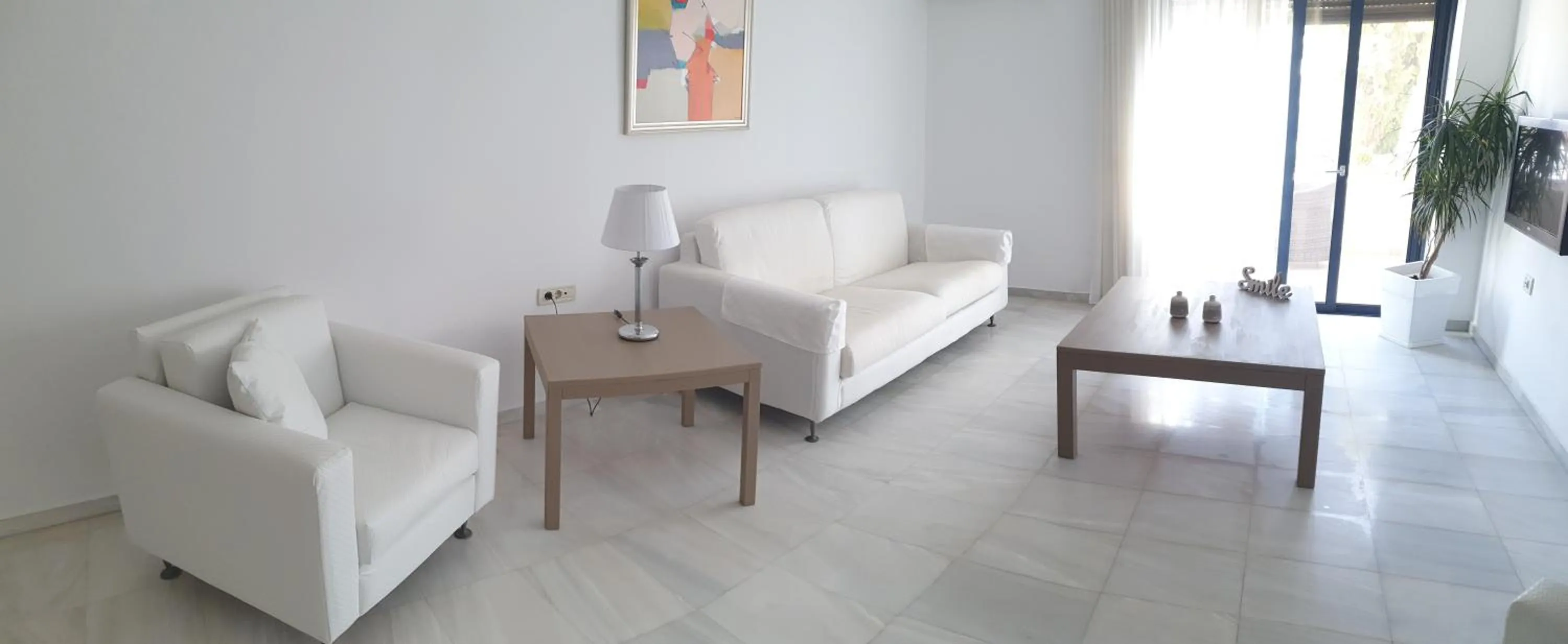 Living room in Elizabeth Suites