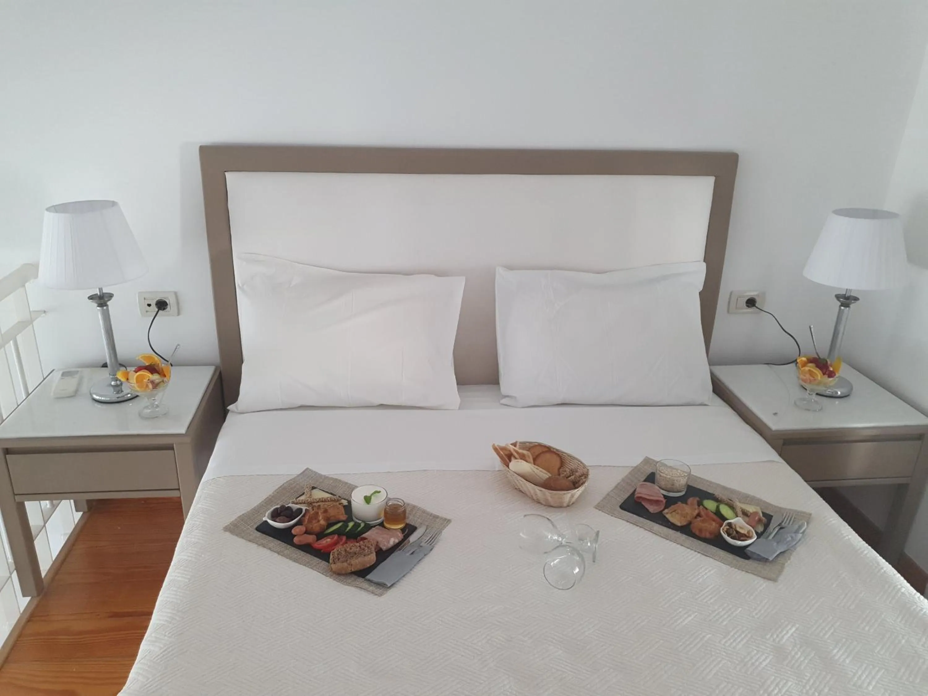 Bed in Elizabeth Suites