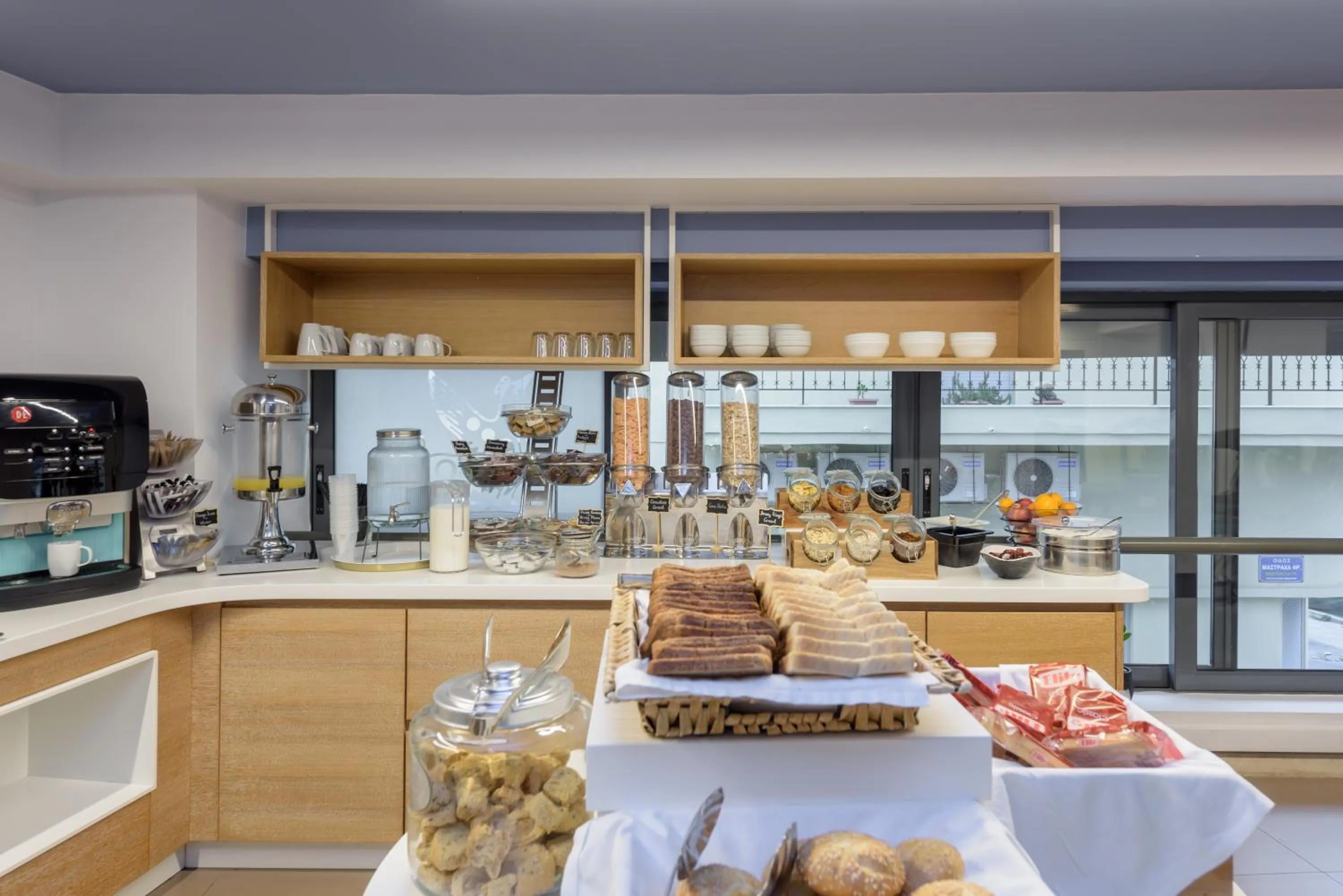 Buffet breakfast in Iraklion Hotel