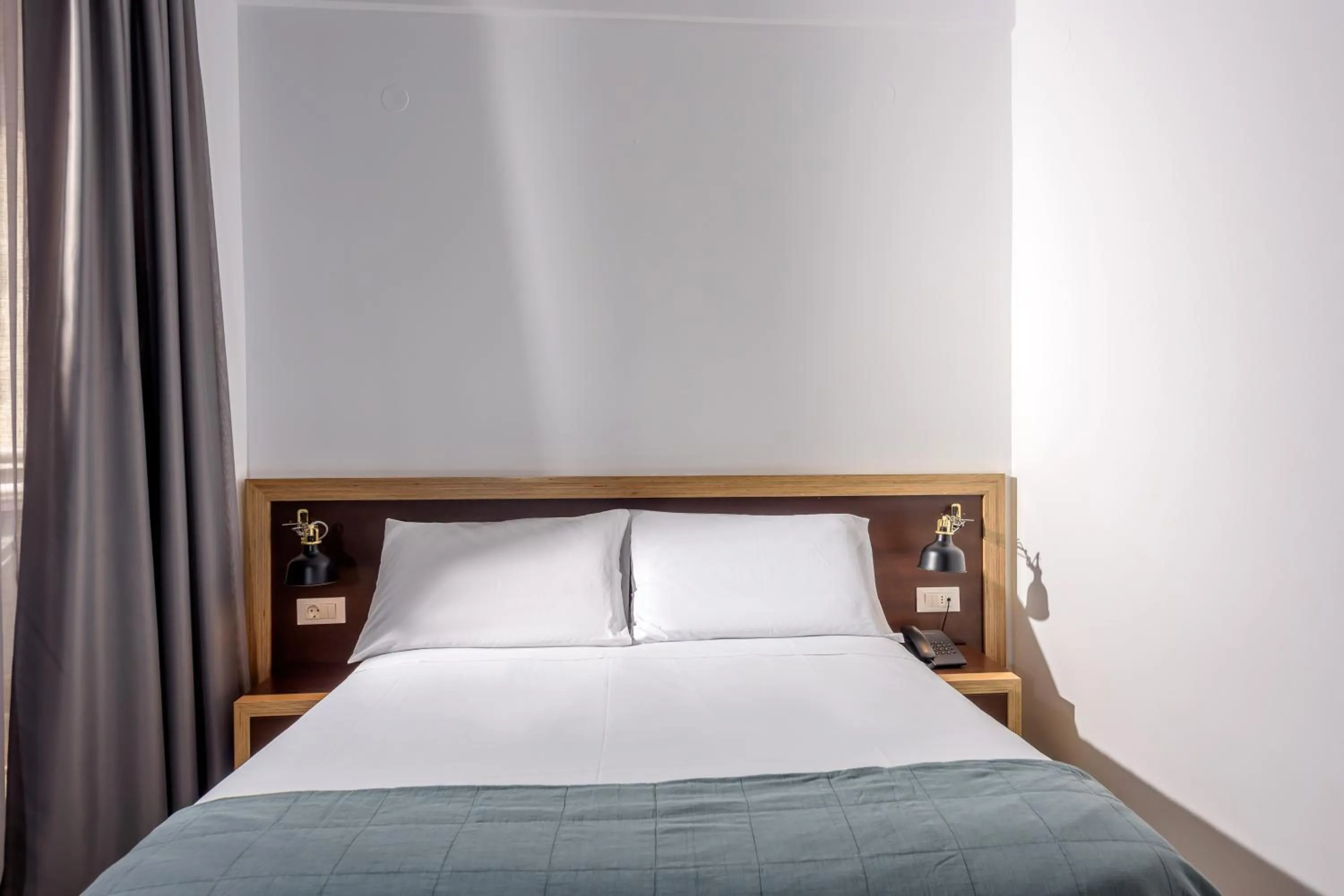 Bedroom, Bed in Iraklion Hotel