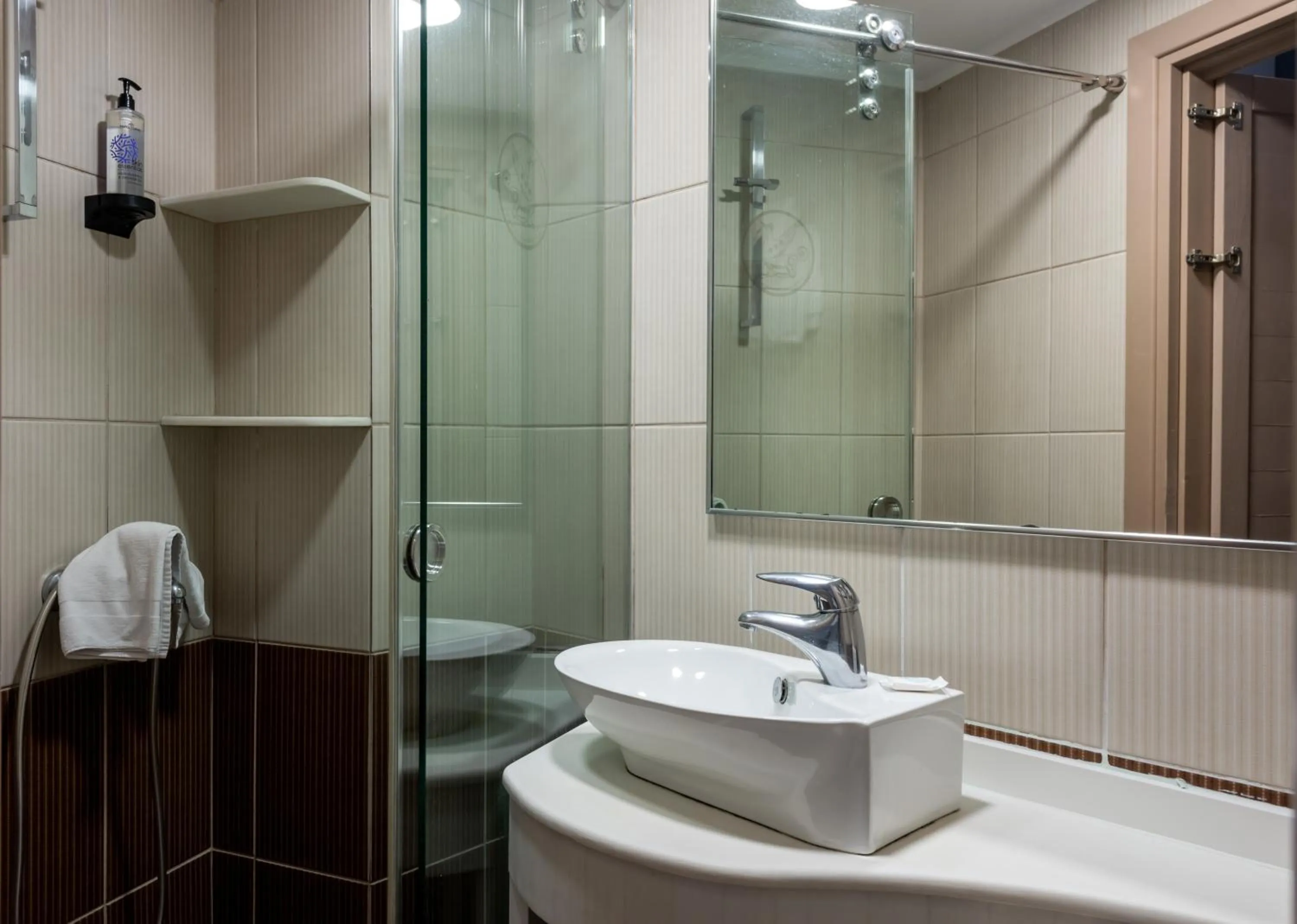 Shower in Iraklion Hotel