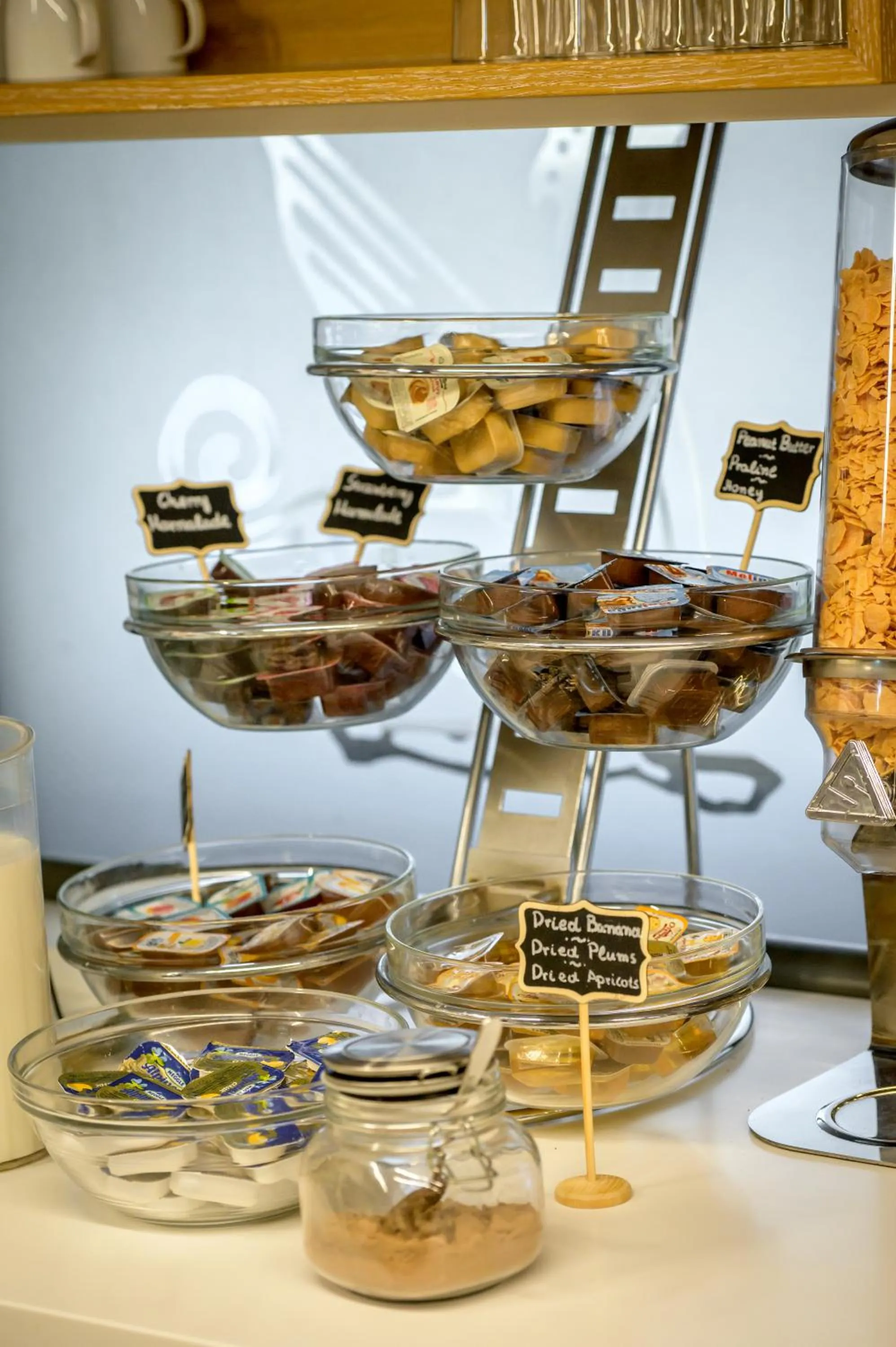 Buffet breakfast in Iraklion Hotel