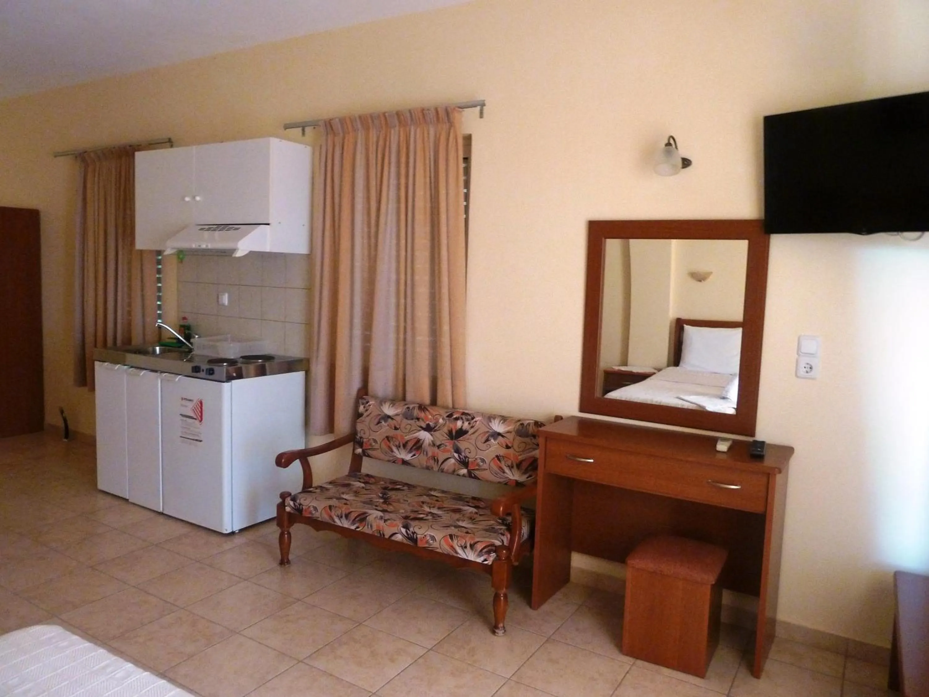 Photo of the whole room in Elafonisos Diamond Resort