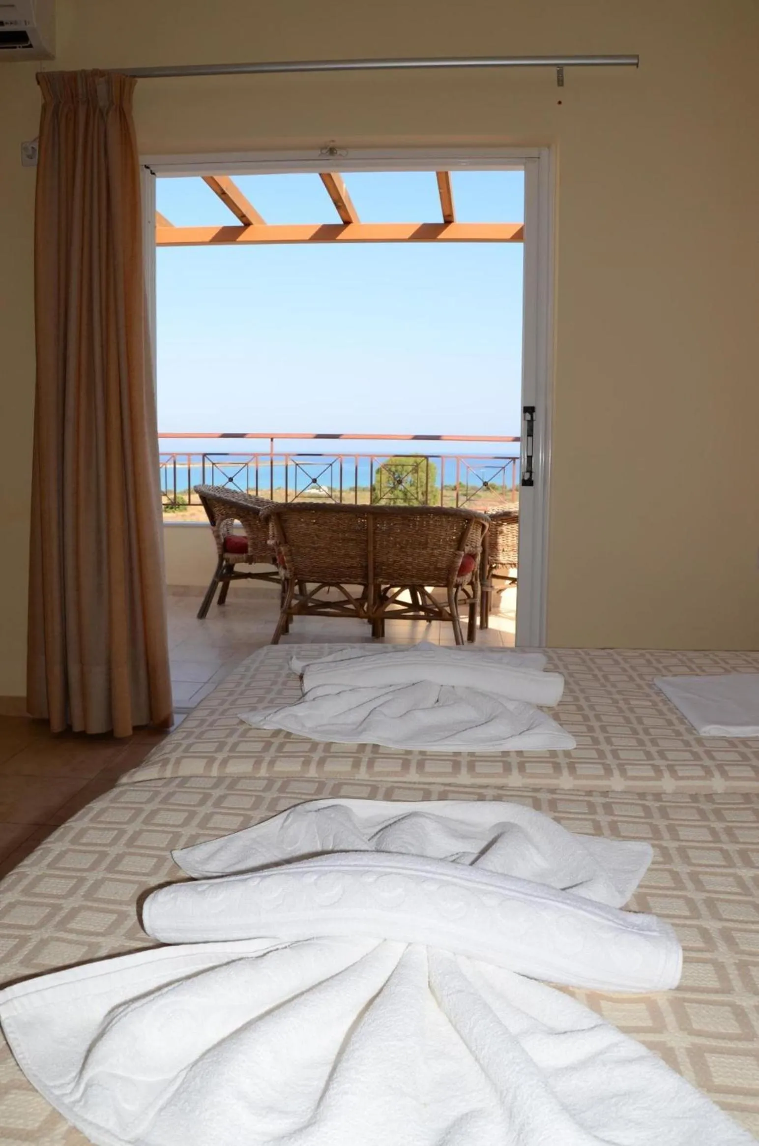 Bed in Elafonisos Diamond Resort