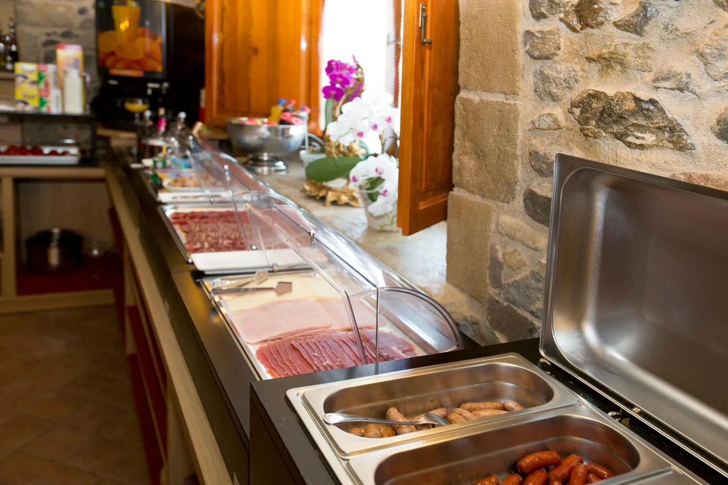 Buffet breakfast in Mas la Casassa