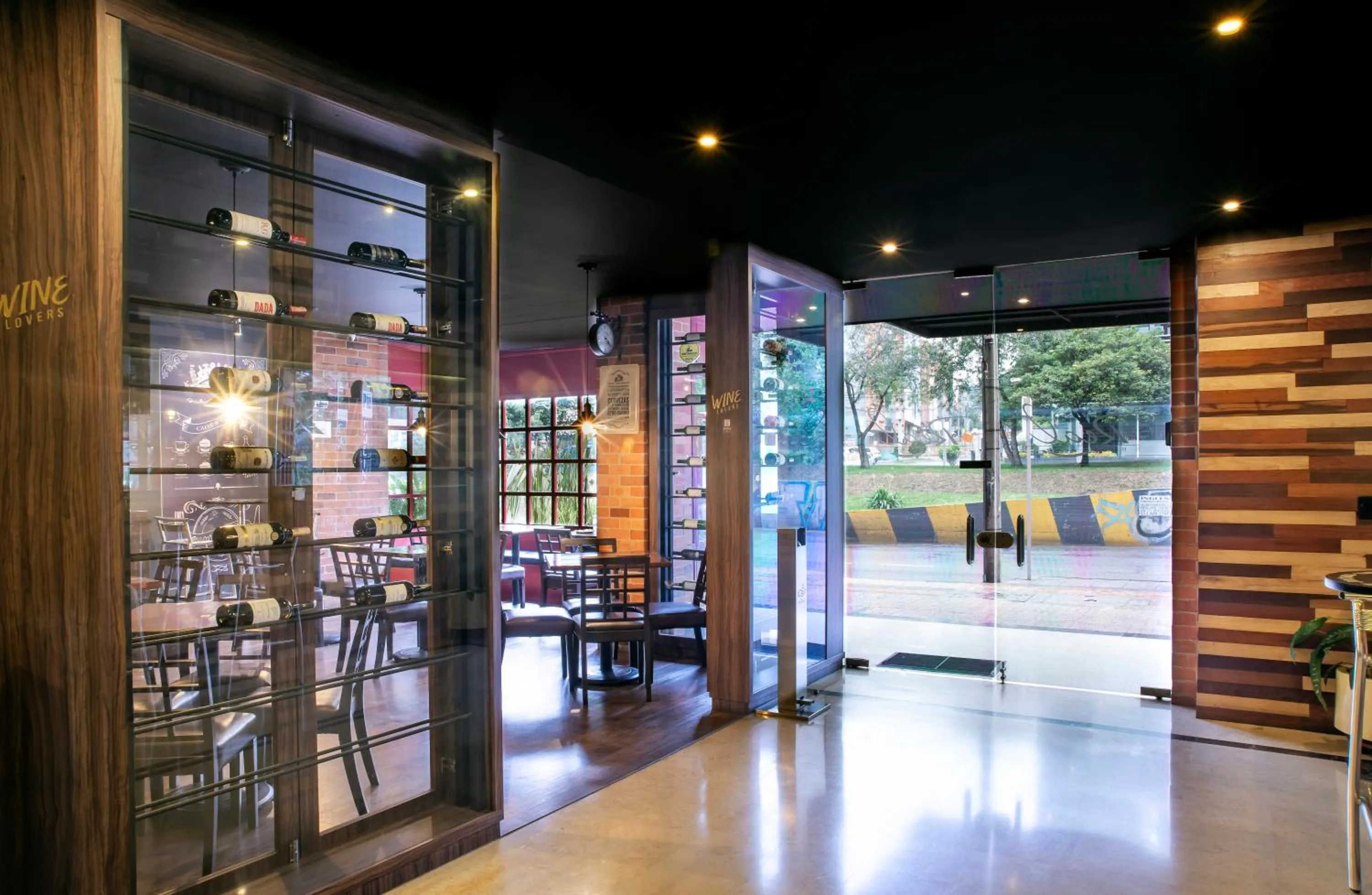 Property building in Hotel Santa Barbara Real