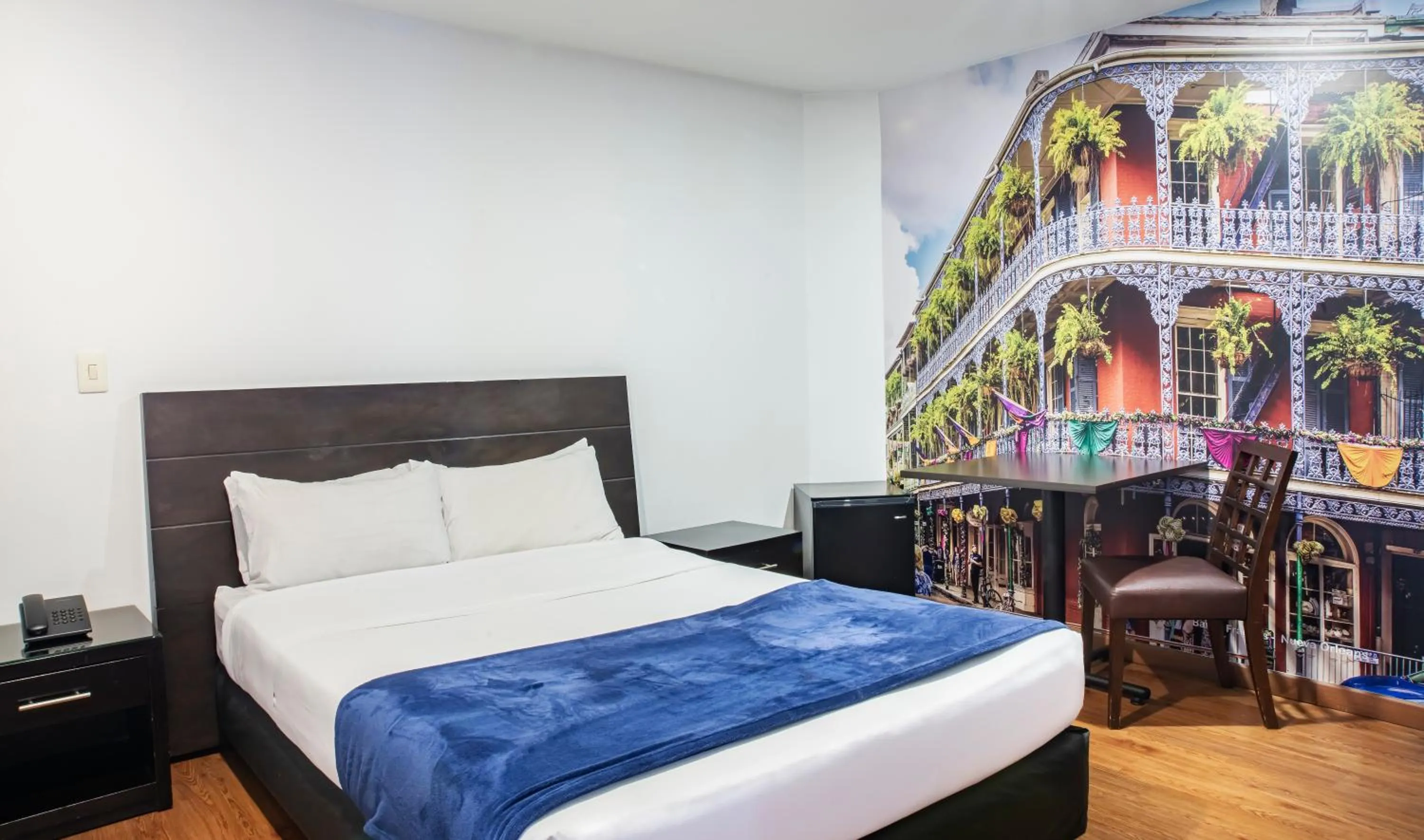 Shower, Bed in Hotel Santa Barbara Real