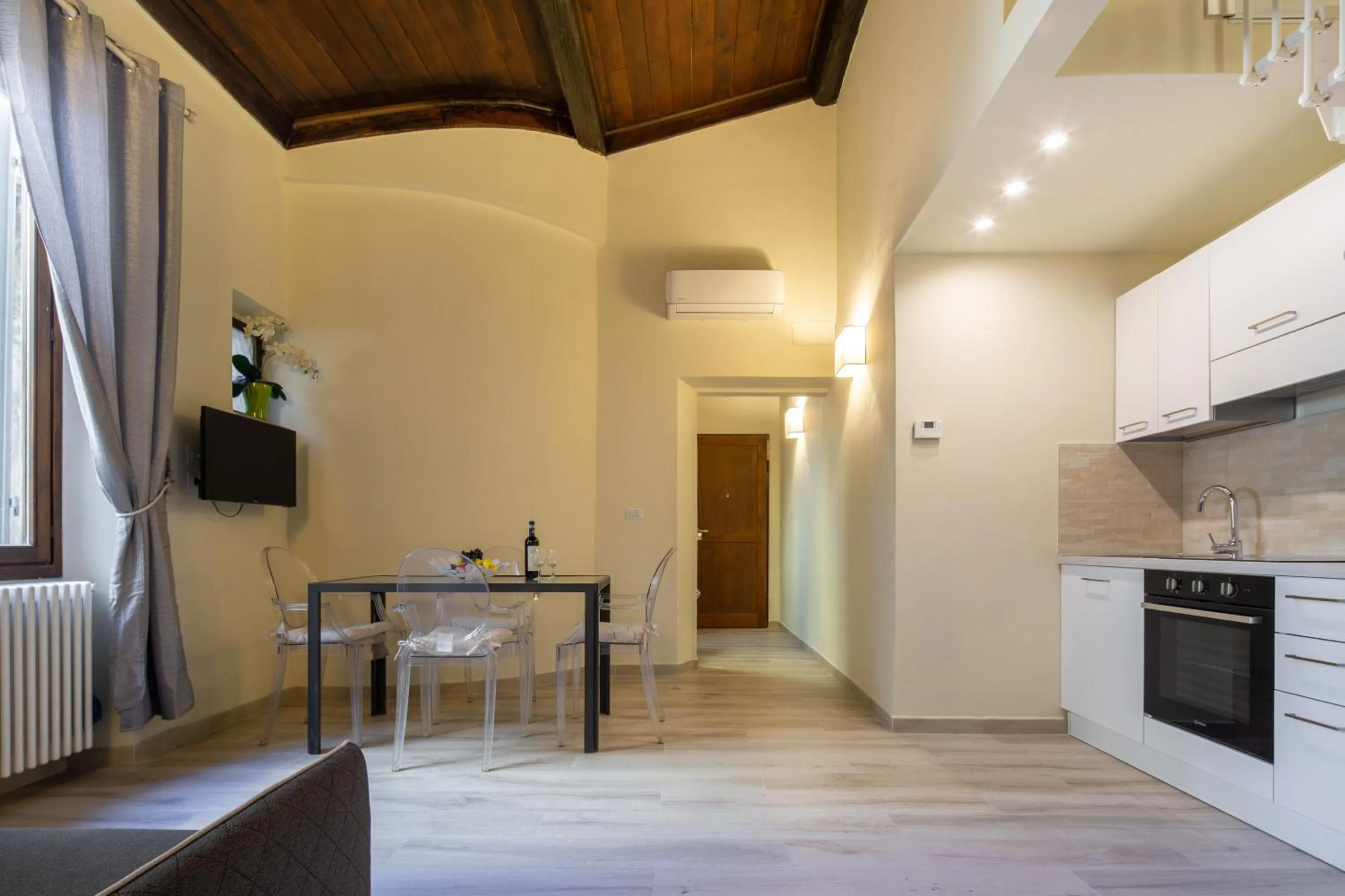 Kitchen or kitchenette in Duomo Apartments by Mmega