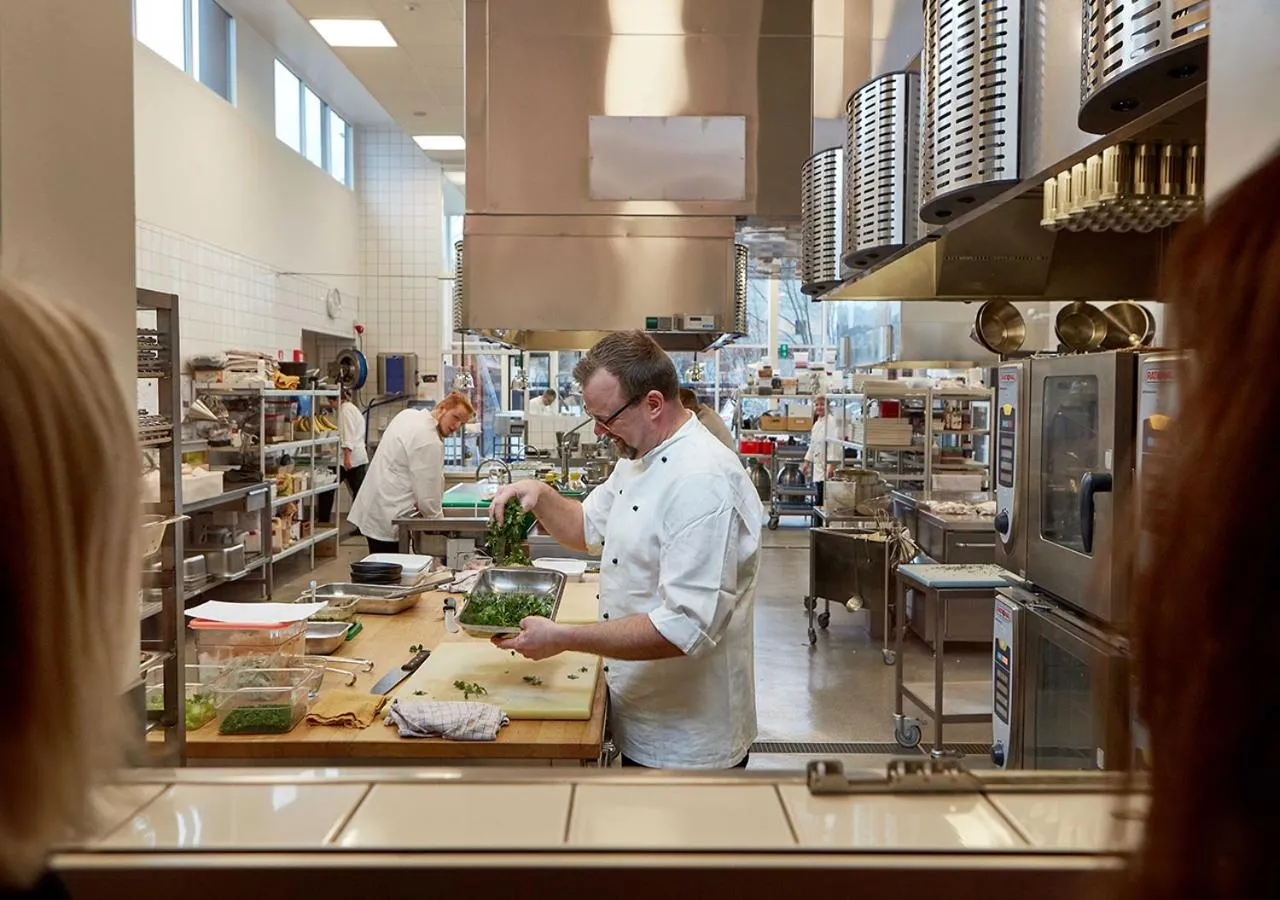 Restaurant/places to eat in Pharmakon Hotel & Conferencecenter